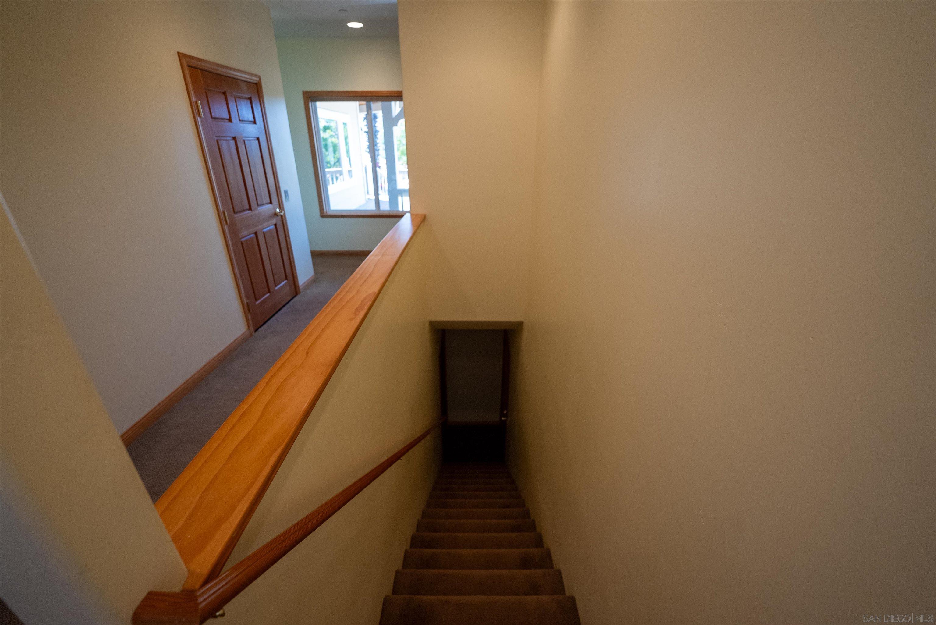 Detail Gallery Image 4 of 9 For 24726  Zanja Place, Ramona,  CA 92065 - 4 Beds | 2/1 Baths