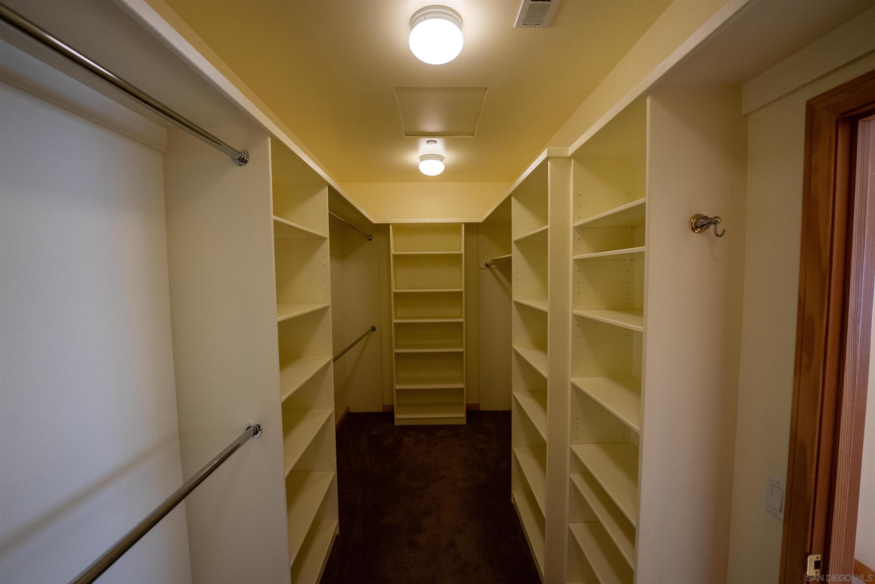 Detail Gallery Image 2 of 9 For 24726  Zanja Place, Ramona,  CA 92065 - 4 Beds | 2/1 Baths