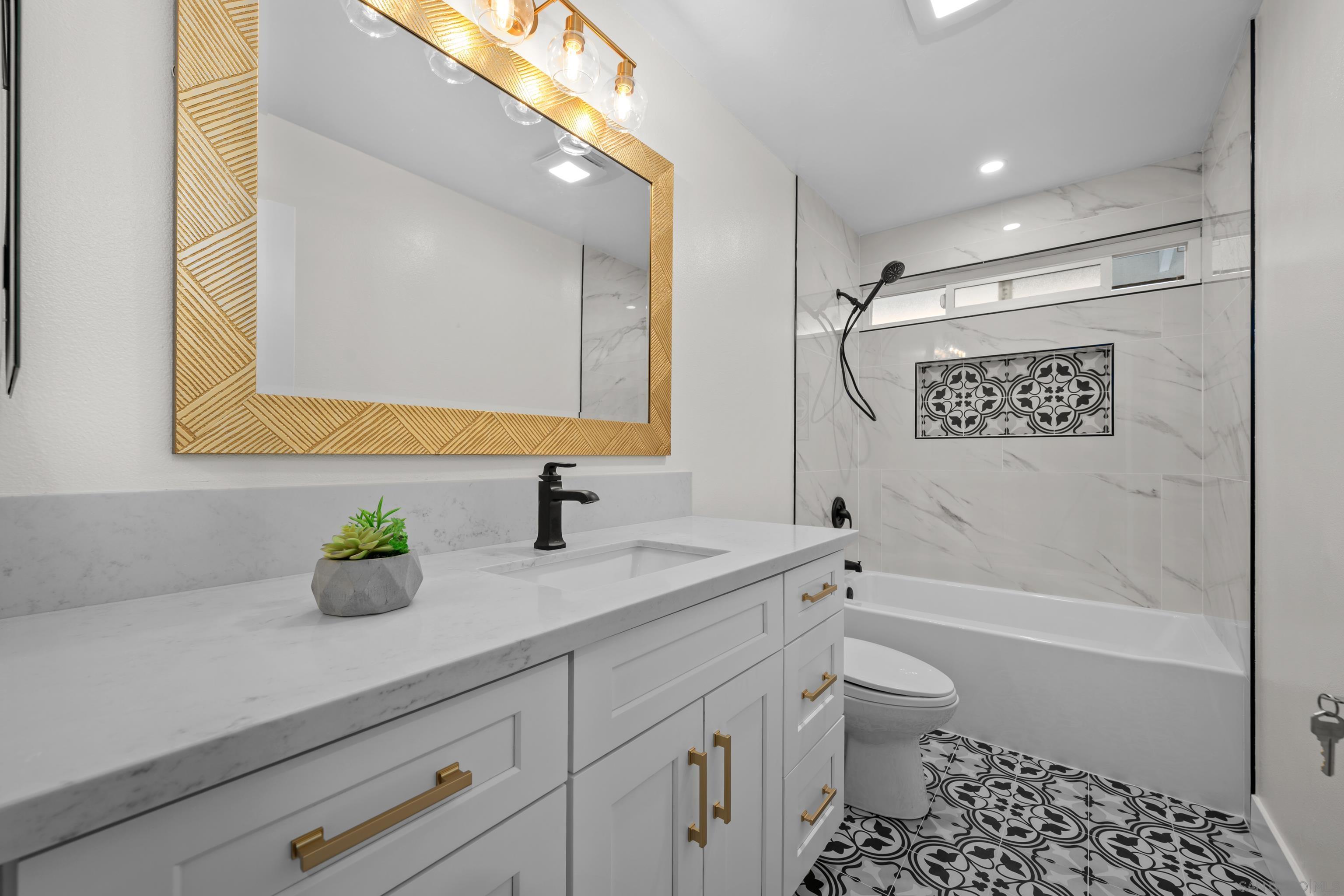 Detail Gallery Image 17 of 30 For 12195  San Tomas Pl, San Diego,  CA 92128 - 3 Beds | 2 Baths