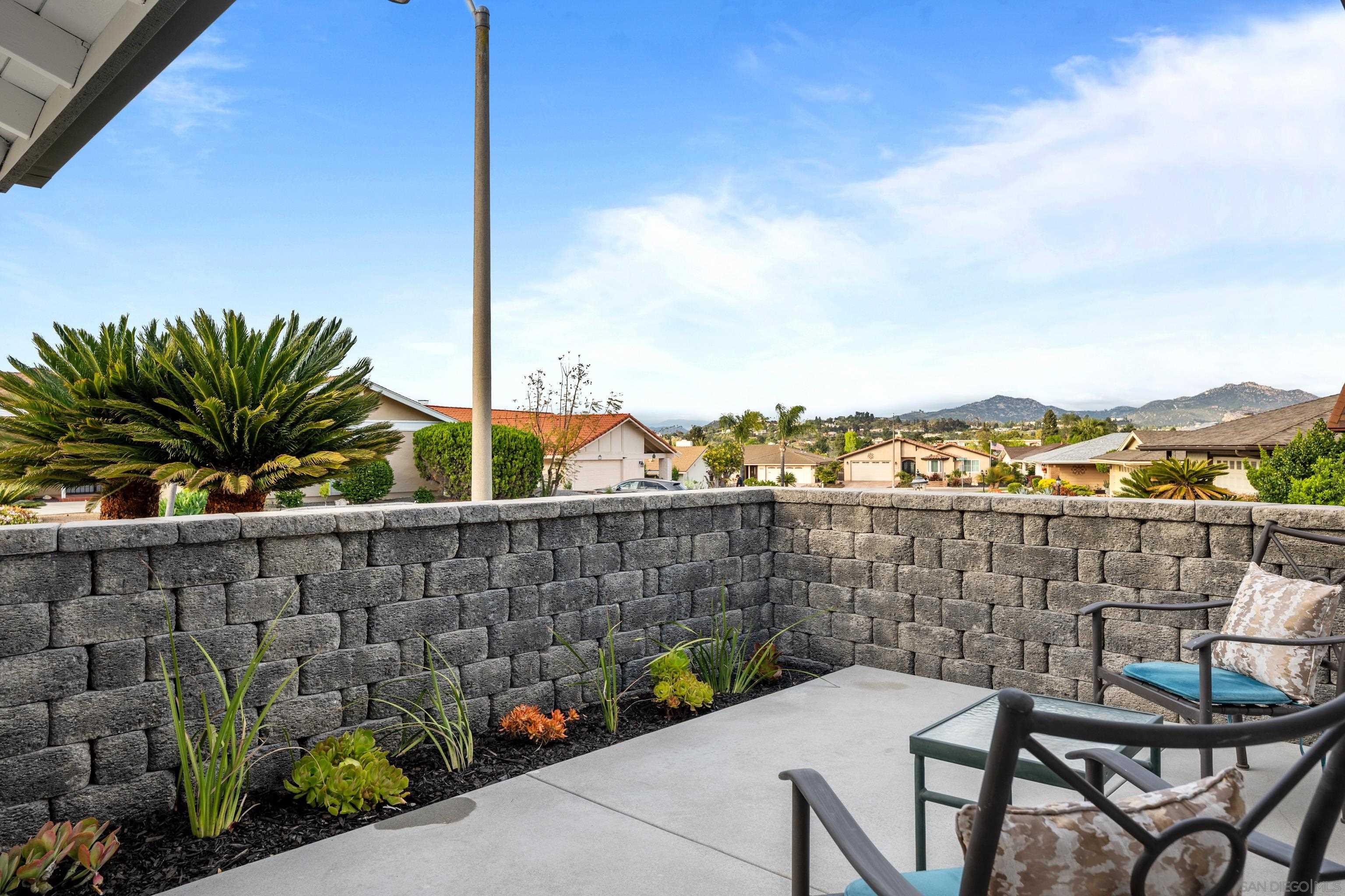 Detail Gallery Image 24 of 30 For 12195  San Tomas Pl, San Diego,  CA 92128 - 3 Beds | 2 Baths