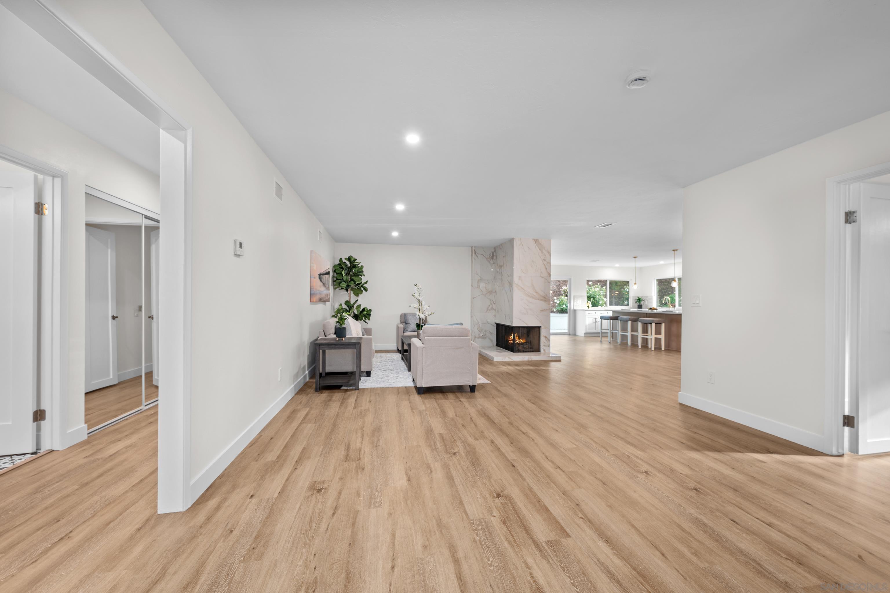 Detail Gallery Image 5 of 30 For 12195  San Tomas Pl, San Diego,  CA 92128 - 3 Beds | 2 Baths