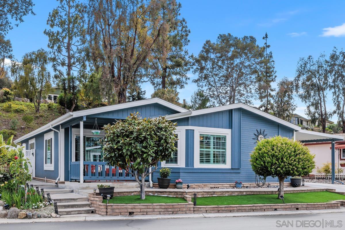 Detail Gallery Image 1 of 1 For 5423  Spencer Ln, Carlsbad,  CA 92008 - 2 Beds | 2 Baths