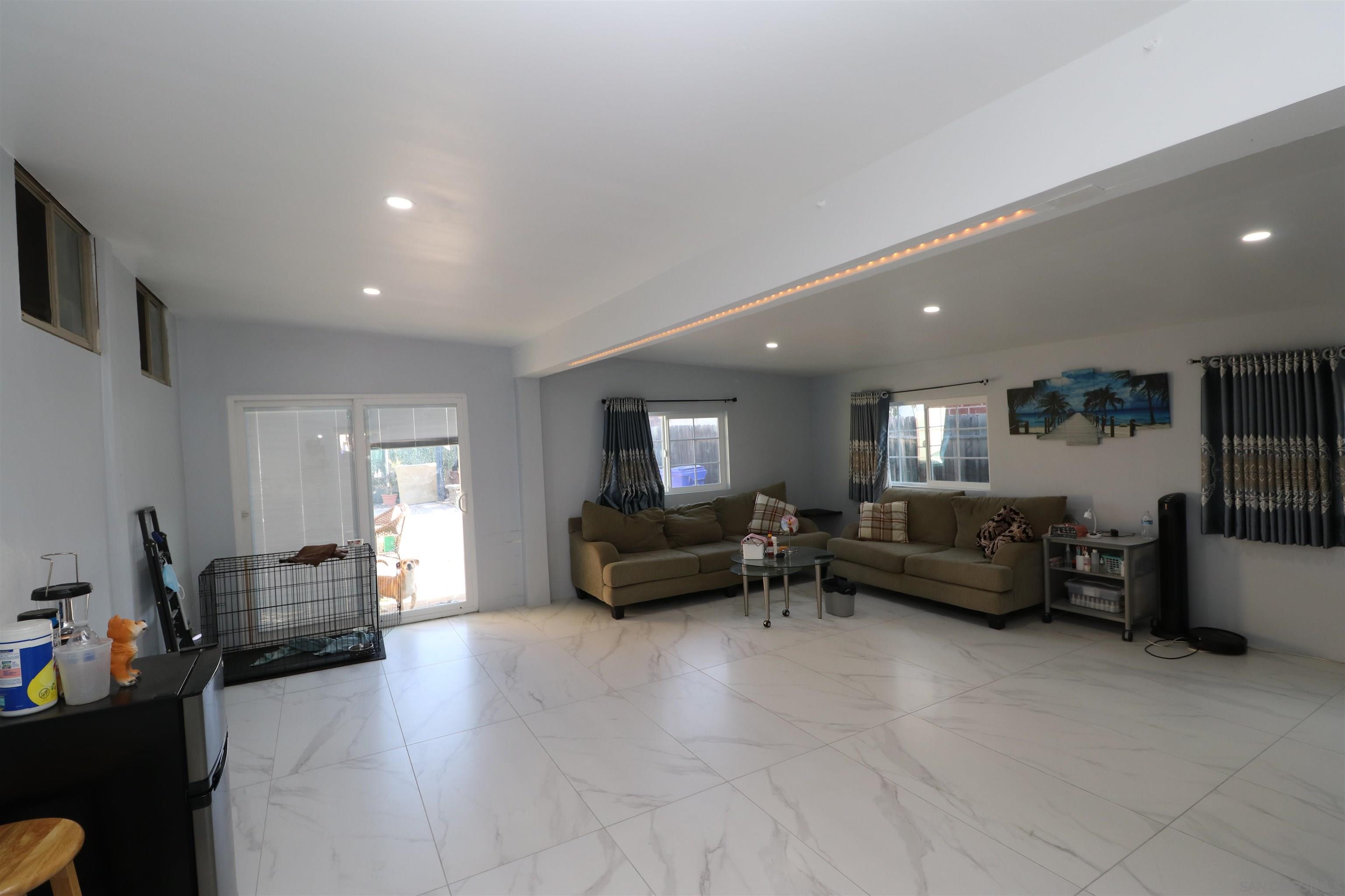 Detail Gallery Image 13 of 27 For 7273  Arillo St, San Diego,  CA 92111 - 4 Beds | 2 Baths