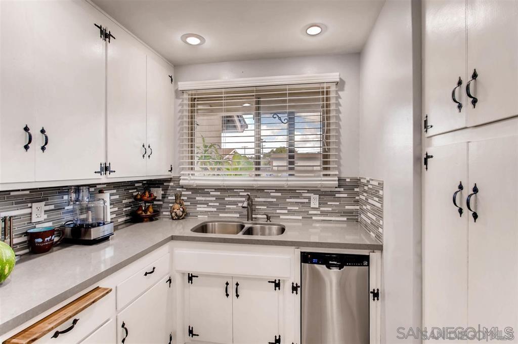 Detail Gallery Image 7 of 27 For 7273  Arillo St, San Diego,  CA 92111 - 4 Beds | 2 Baths