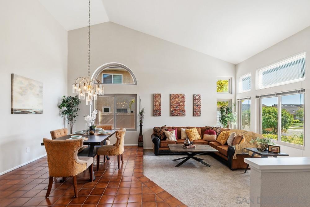 Detail Gallery Image 1 of 1 For 16071  Sun Summit Pt, San Diego,  CA 92127 - 5 Beds | 2/1 Baths