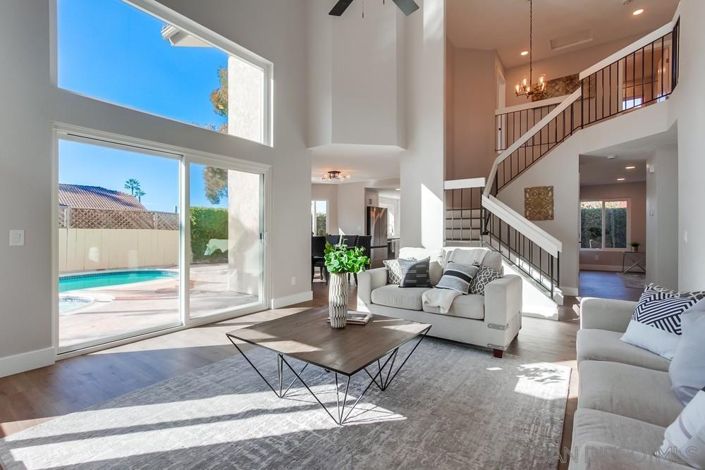 Front Image Thumbnail for SD250025730