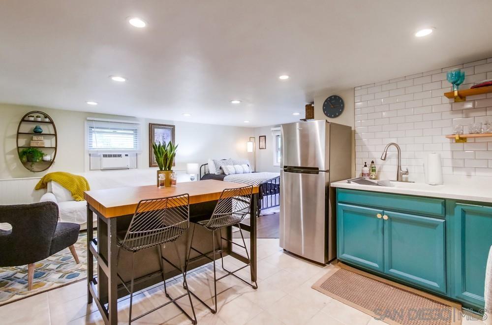 Detail Gallery Image 6 of 17 For 5438  Gilbert Dr  C, San Diego,  CA 92115 - 0 Beds | 1 Baths