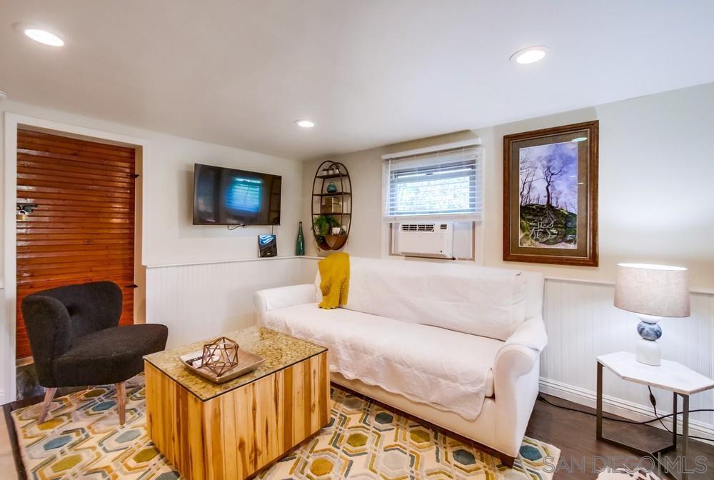 Detail Gallery Image 9 of 17 For 5438  Gilbert Dr  C, San Diego,  CA 92115 - 0 Beds | 1 Baths