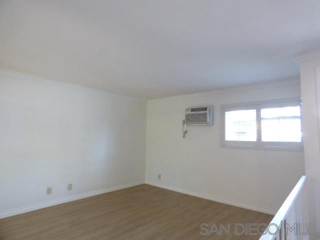 Detail Gallery Image 11 of 18 For 1317  Caminito Gabaldon  #B,  San Diego,  CA 92108 - 2 Beds | 2 Baths