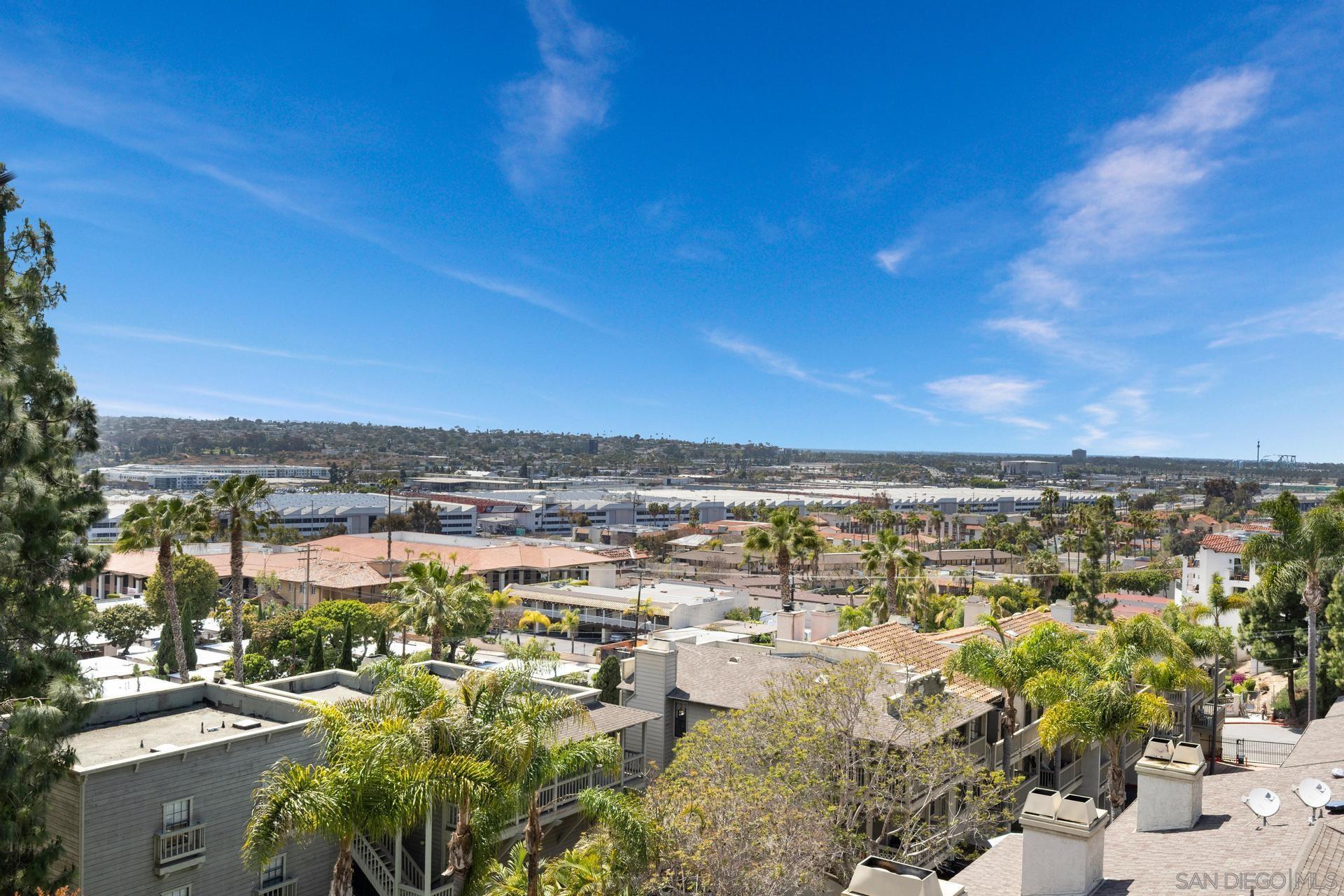 Detail Gallery Image 1 of 1 For 2195  Hayden Way, San Diego,  CA 92110 - 4 Beds | 3 Baths