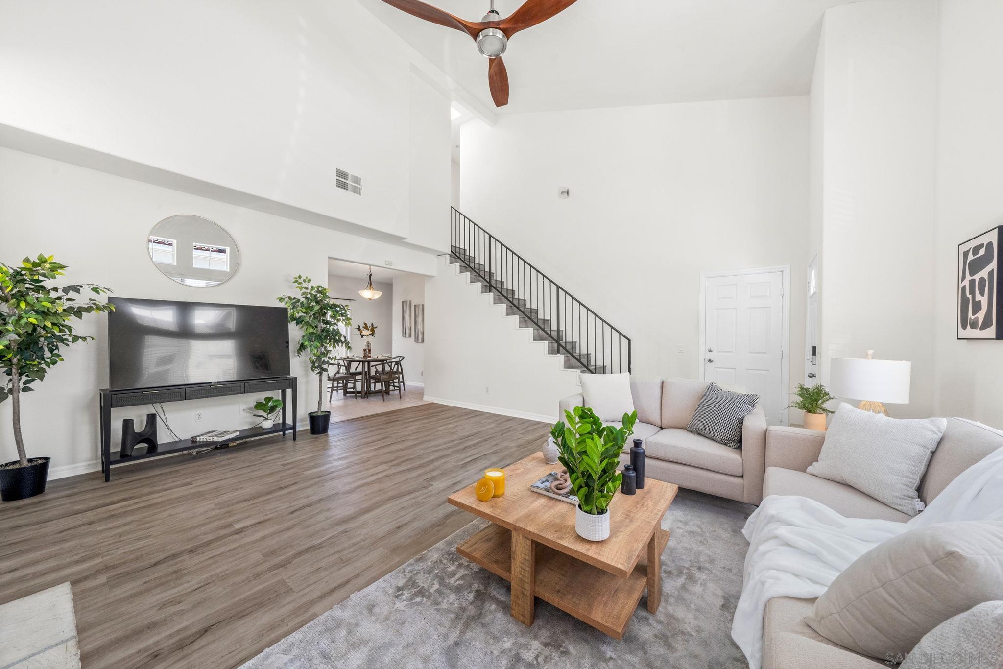 Detail Gallery Image 4 of 25 For 1450  Holly Ave, Imperial Beach,  CA 91932 - 4 Beds | 3 Baths