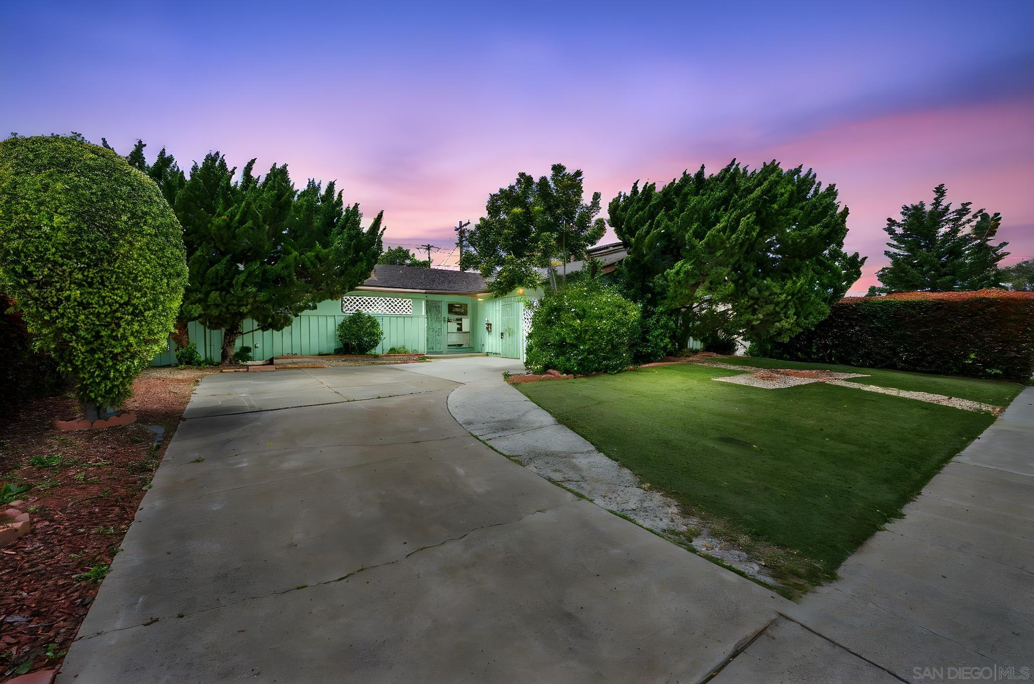 Detail Gallery Image 1 of 1 For 4646  Coconino Way, San Diego,  CA 92117 - 3 Beds | 2 Baths