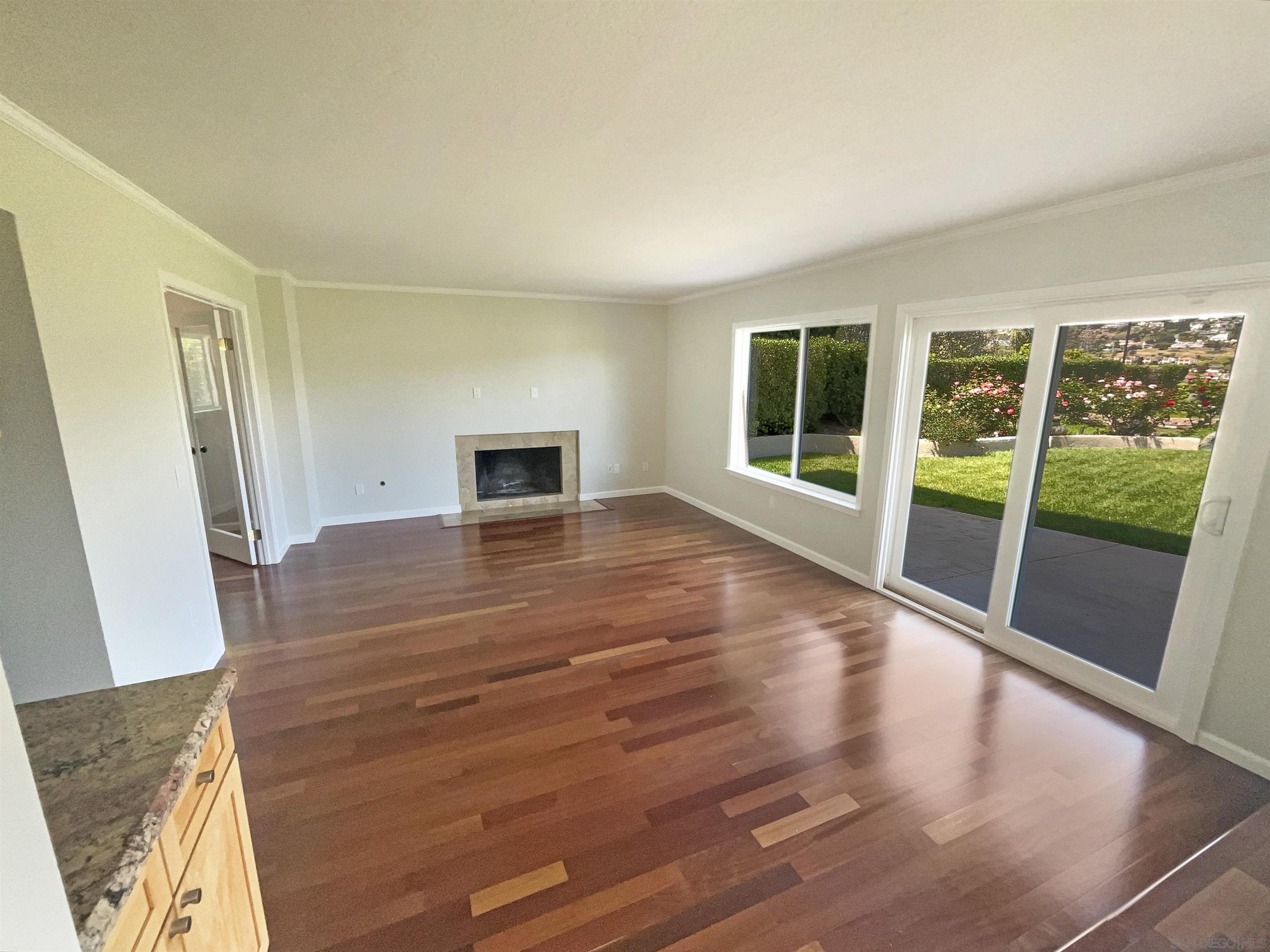 Detail Gallery Image 21 of 27 For 2644  La Costa Ave, Carlsbad,  CA 92009 - 3 Beds | 3 Baths