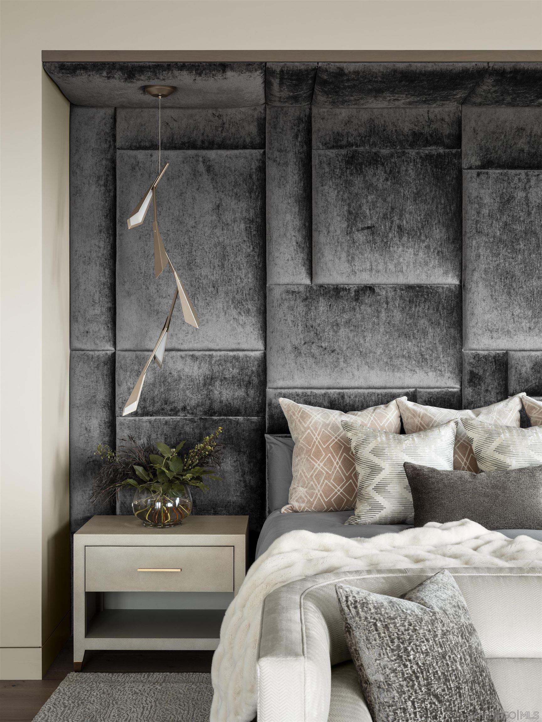 Detail Gallery Image 19 of 75 For 5416  Candlelight Dr, La Jolla,  CA 92037 - 9 Beds | 10/1 Baths