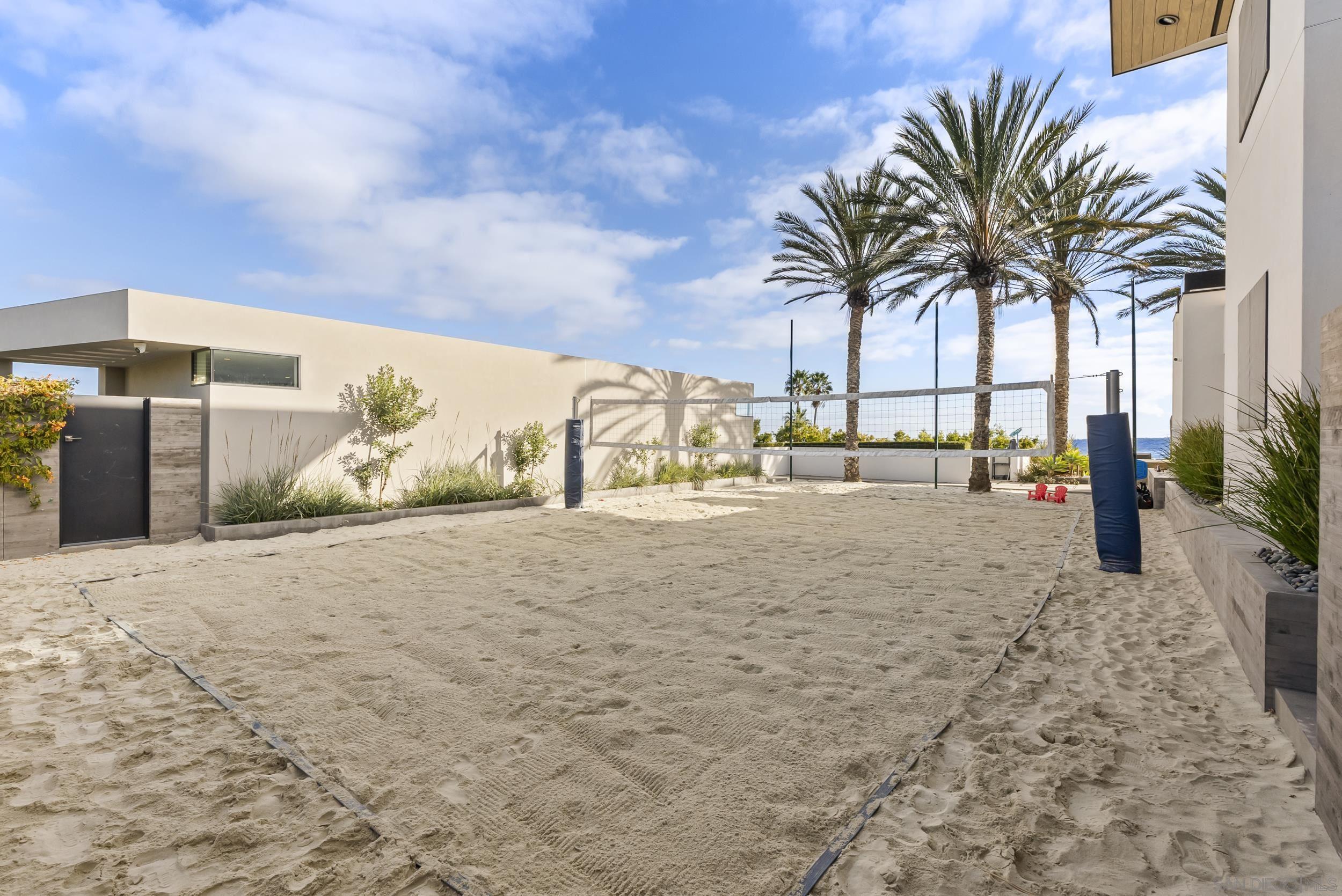 Detail Gallery Image 58 of 75 For 5416  Candlelight Dr, La Jolla,  CA 92037 - 9 Beds | 10/1 Baths