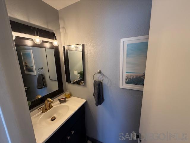 Detail Gallery Image 5 of 29 For 4666  Home, San Diego,  CA 92105 - – Beds | – Baths