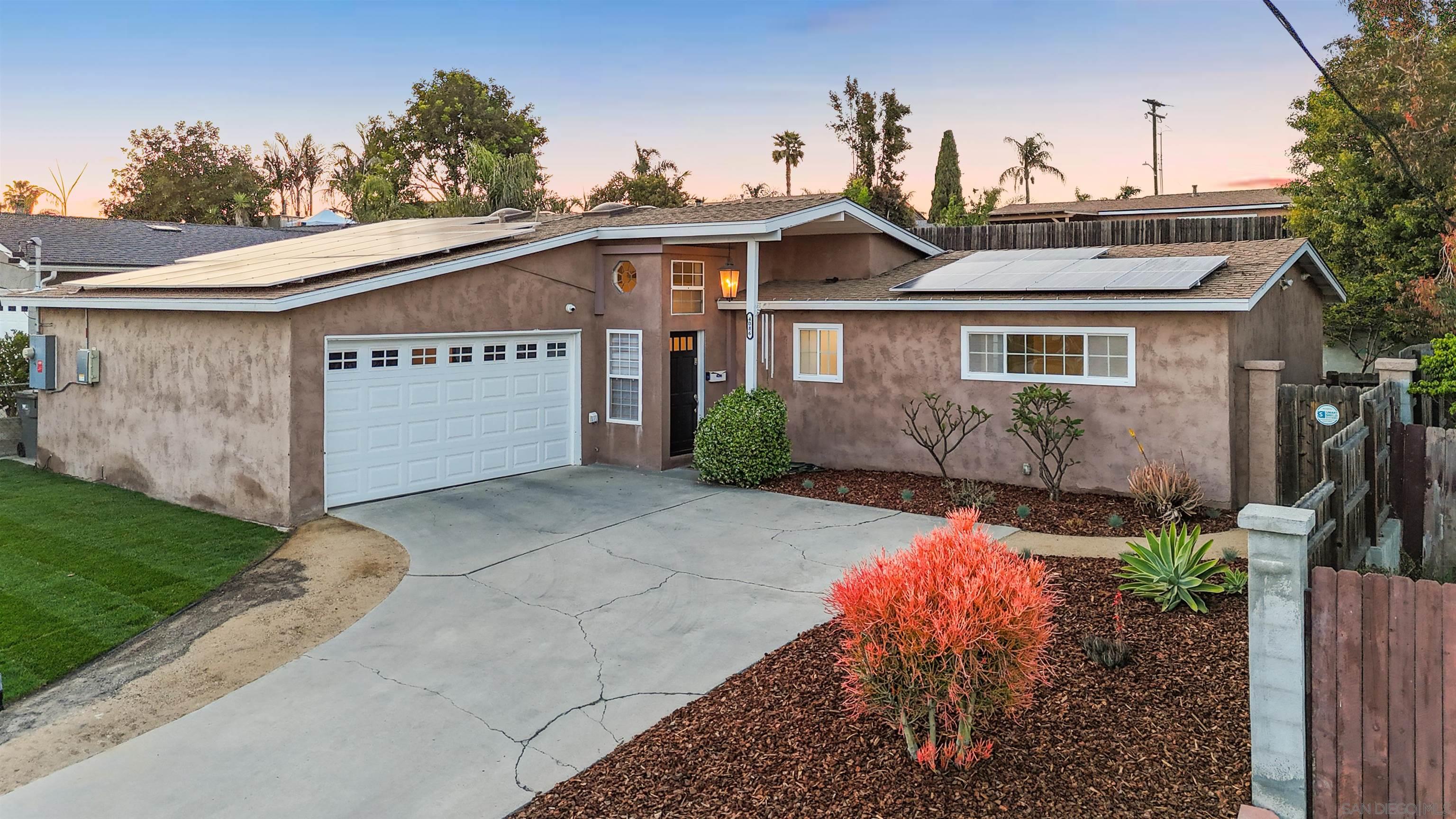 Detail Gallery Image 1 of 1 For 4086  Lonnie St, Oceanside,  CA 92056 - 3 Beds | 2 Baths