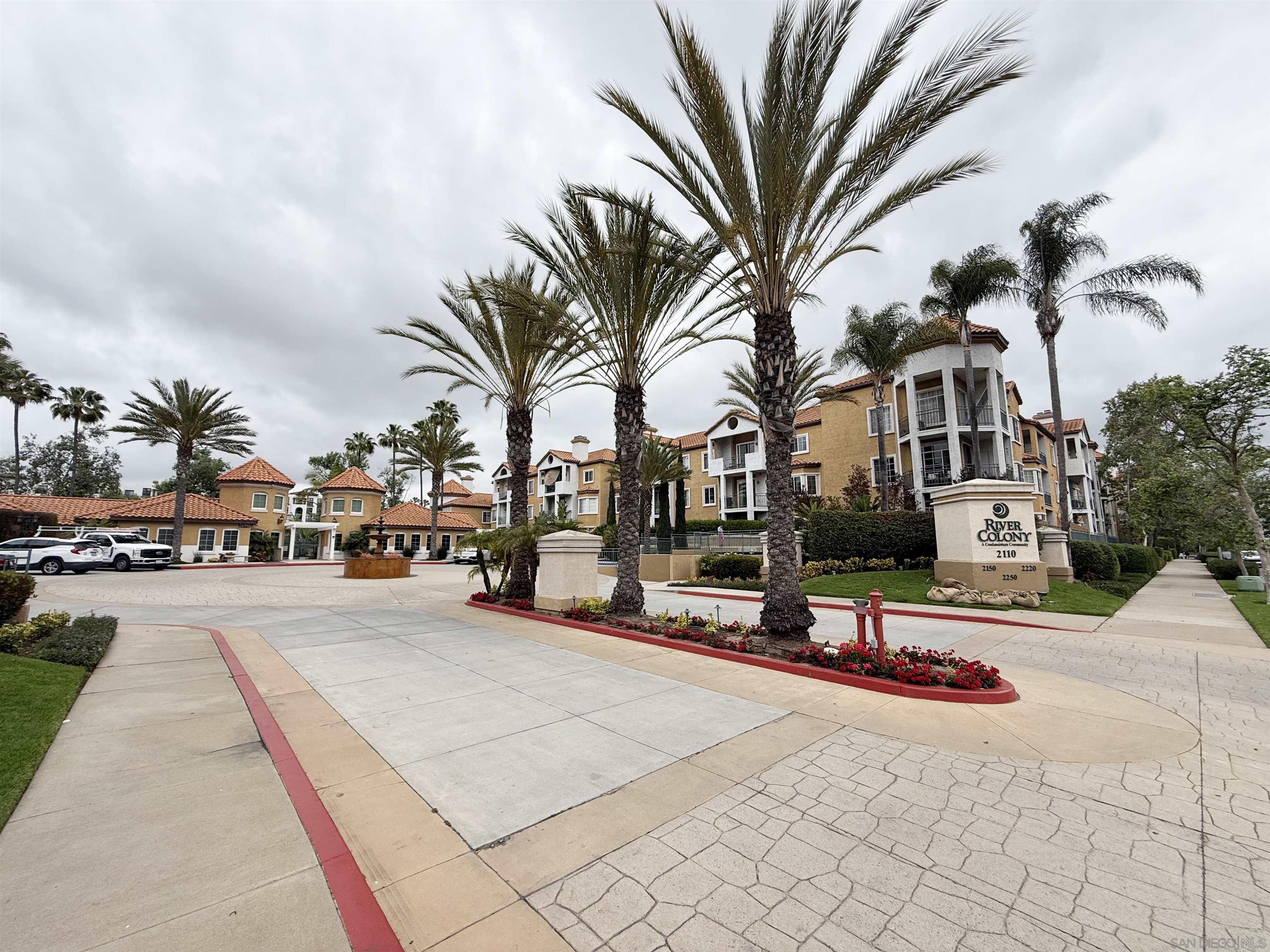 Detail Gallery Image 1 of 1 For 2220  Camino De La Reina  5214, San Diego,  CA 92108 - 1 Beds | 1 Baths