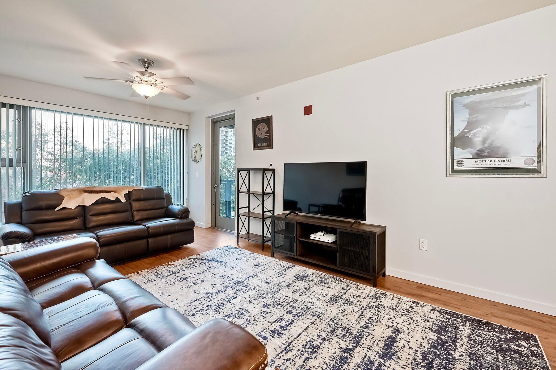 Detail Gallery Image 11 of 45 For 1150  J St  #406,  San Diego,  CA 92101 - 2 Beds | 1 Baths