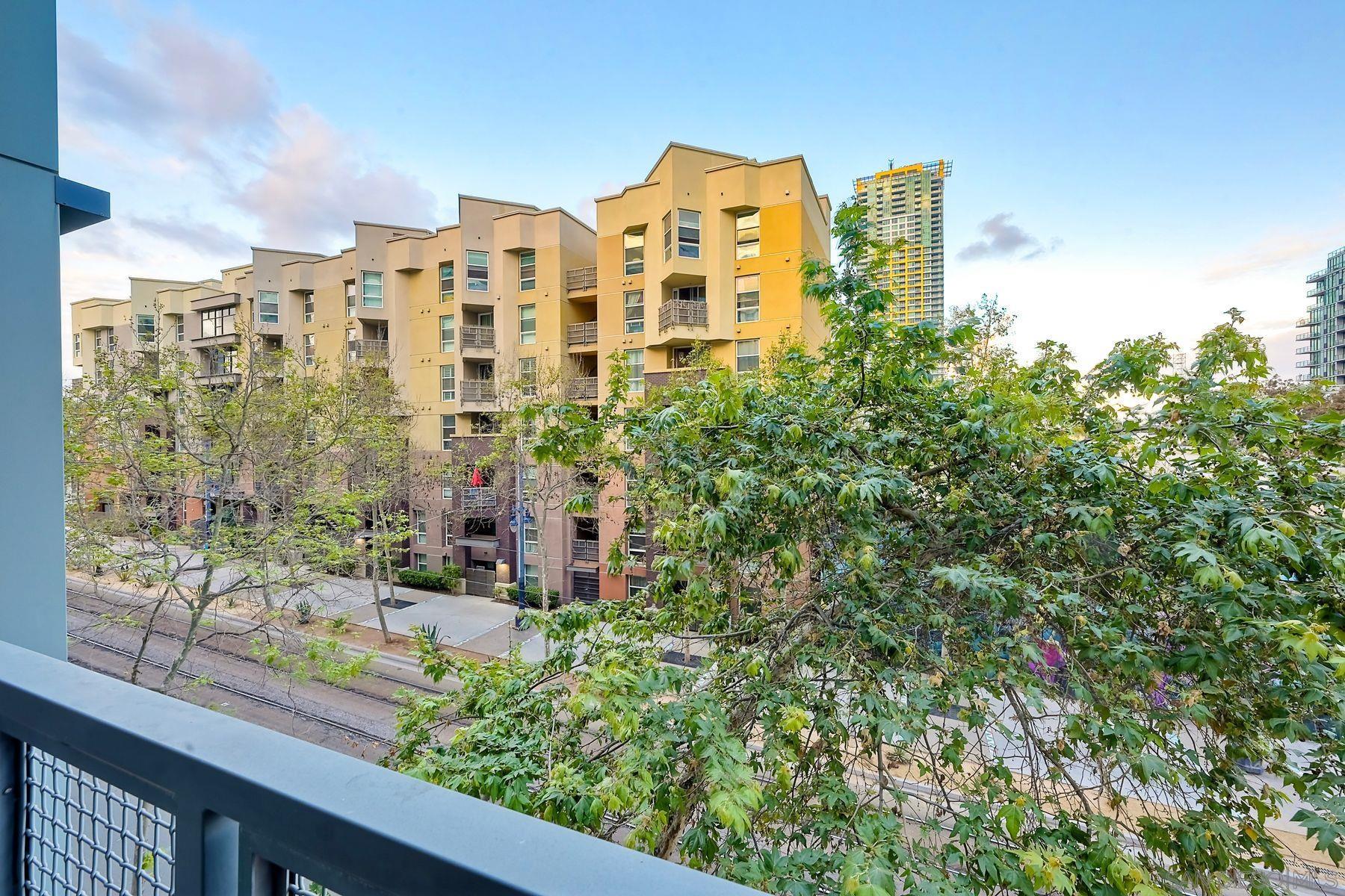 Detail Gallery Image 14 of 45 For 1150  J St  #406,  San Diego,  CA 92101 - 2 Beds | 1 Baths