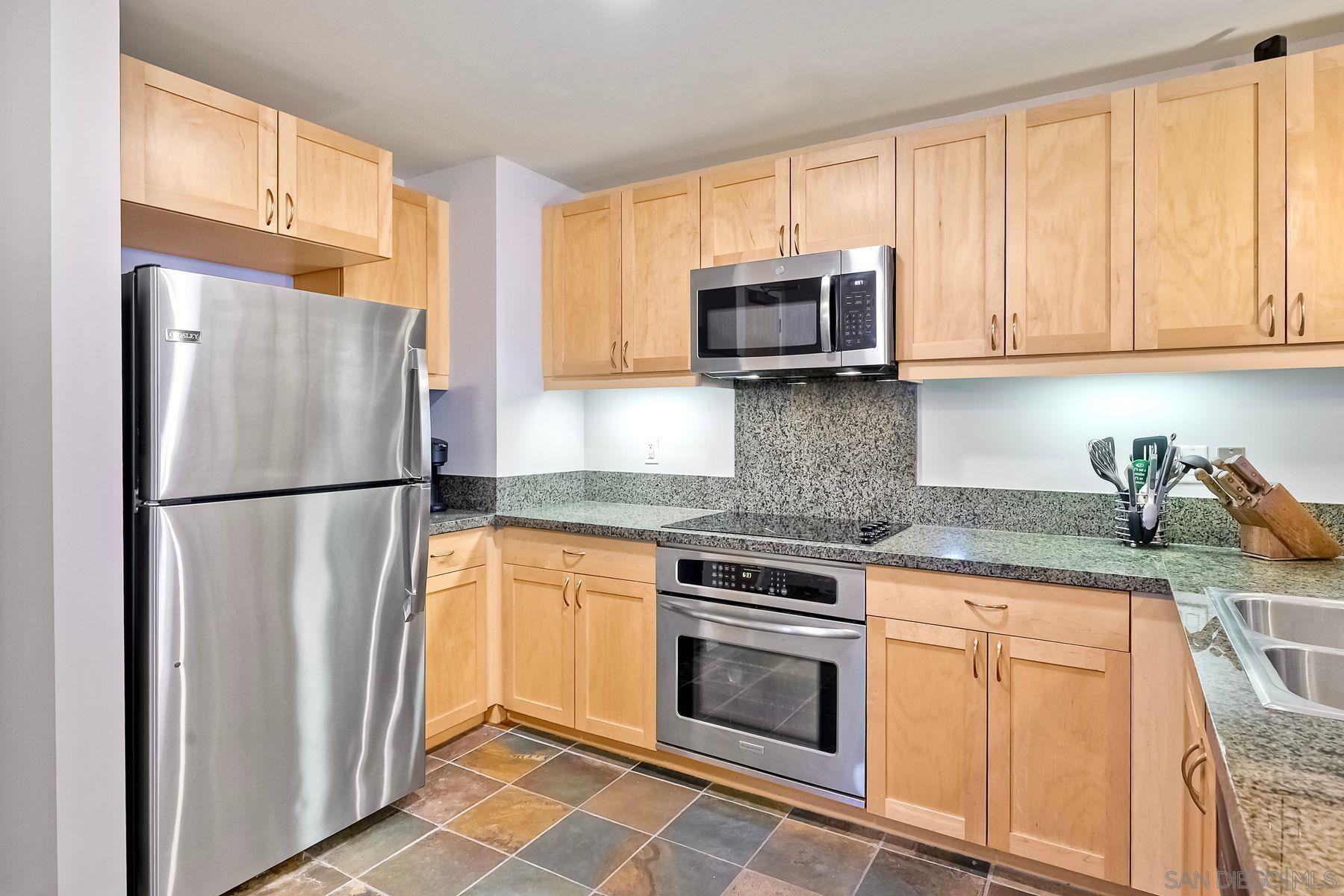 Detail Gallery Image 19 of 45 For 1150  J St  #406,  San Diego,  CA 92101 - 2 Beds | 1 Baths