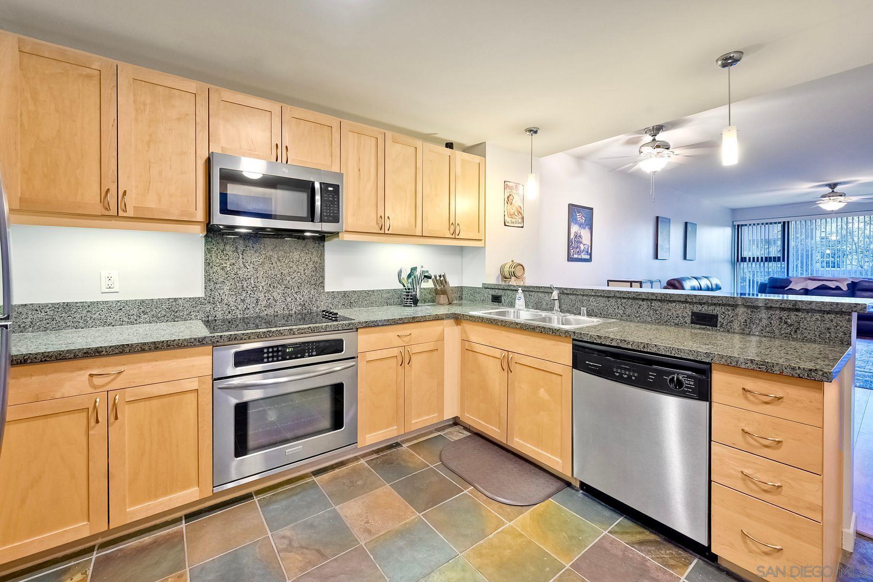 Detail Gallery Image 20 of 45 For 1150  J St  #406,  San Diego,  CA 92101 - 2 Beds | 1 Baths