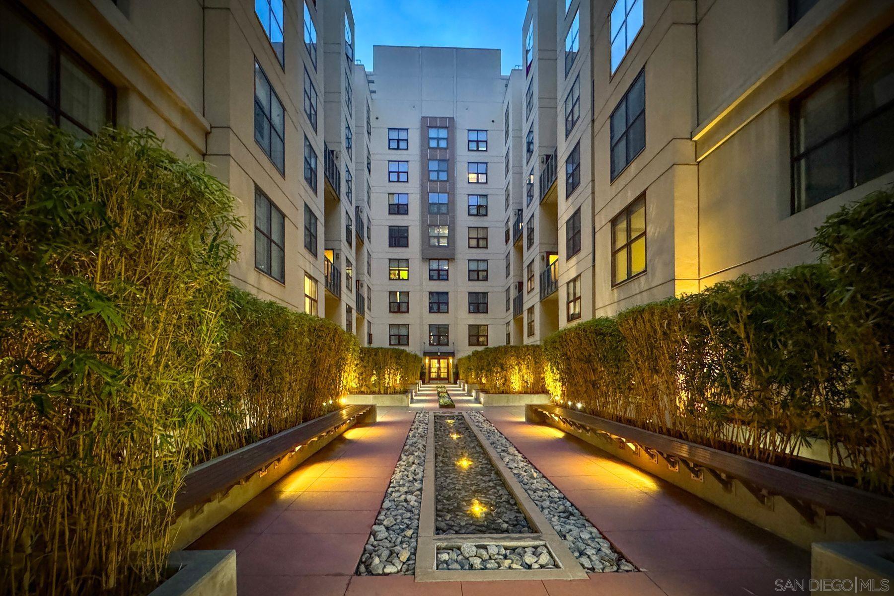 Detail Gallery Image 4 of 45 For 1150  J St  #406,  San Diego,  CA 92101 - 2 Beds | 1 Baths