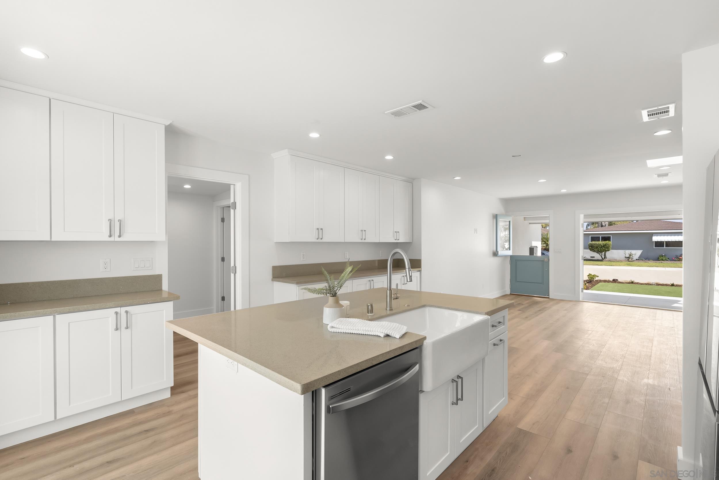 Detail Gallery Image 10 of 31 For 291  Ebony Avenue, Imperial Beach,  CA 91932 - 3 Beds | 2 Baths