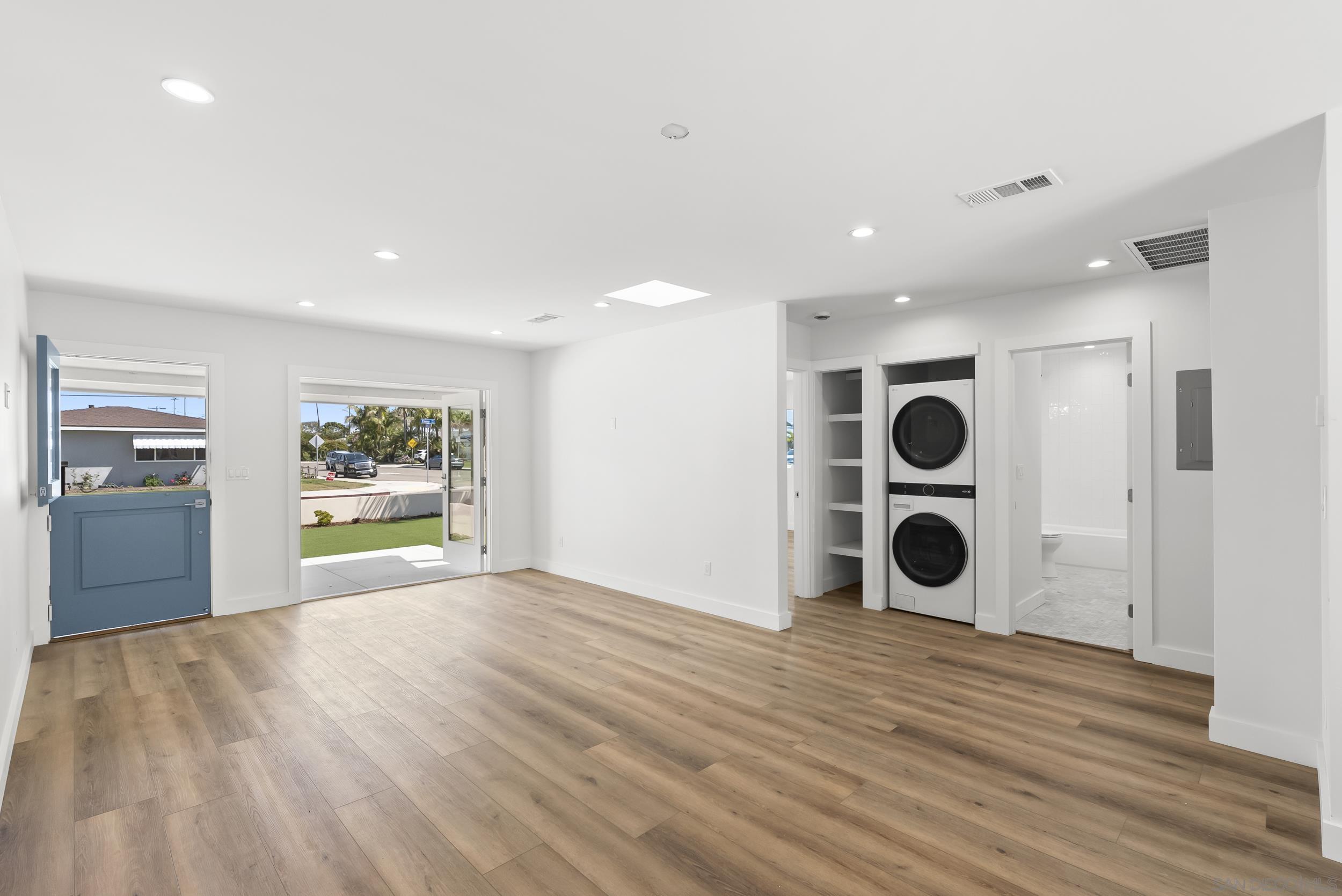 Detail Gallery Image 12 of 31 For 291  Ebony Avenue, Imperial Beach,  CA 91932 - 3 Beds | 2 Baths