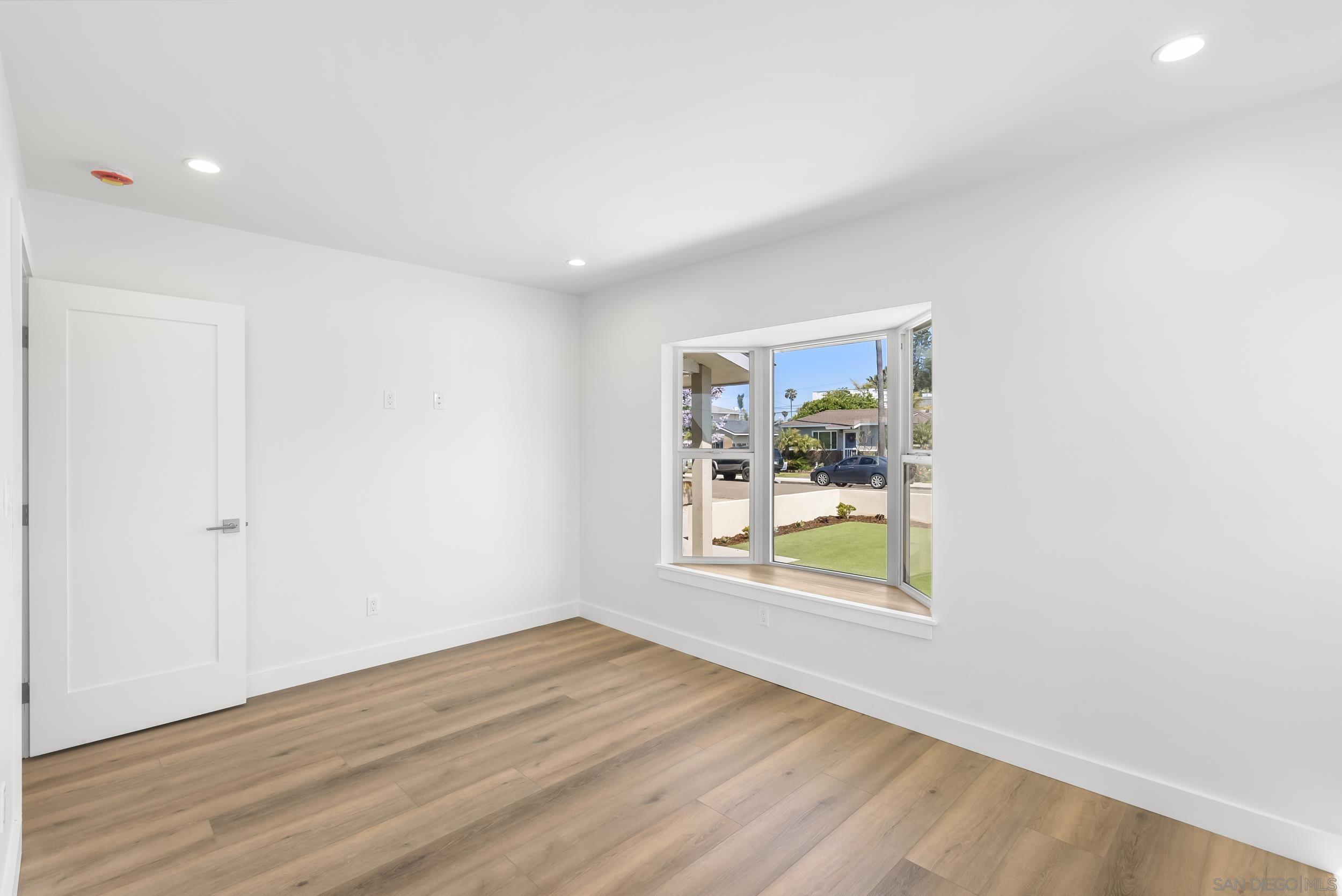Detail Gallery Image 17 of 31 For 291  Ebony Avenue, Imperial Beach,  CA 91932 - 3 Beds | 2 Baths