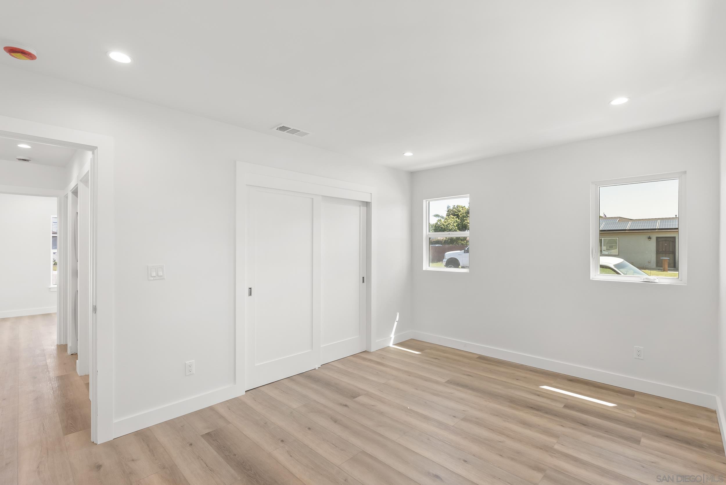 Detail Gallery Image 18 of 31 For 291  Ebony Avenue, Imperial Beach,  CA 91932 - 3 Beds | 2 Baths