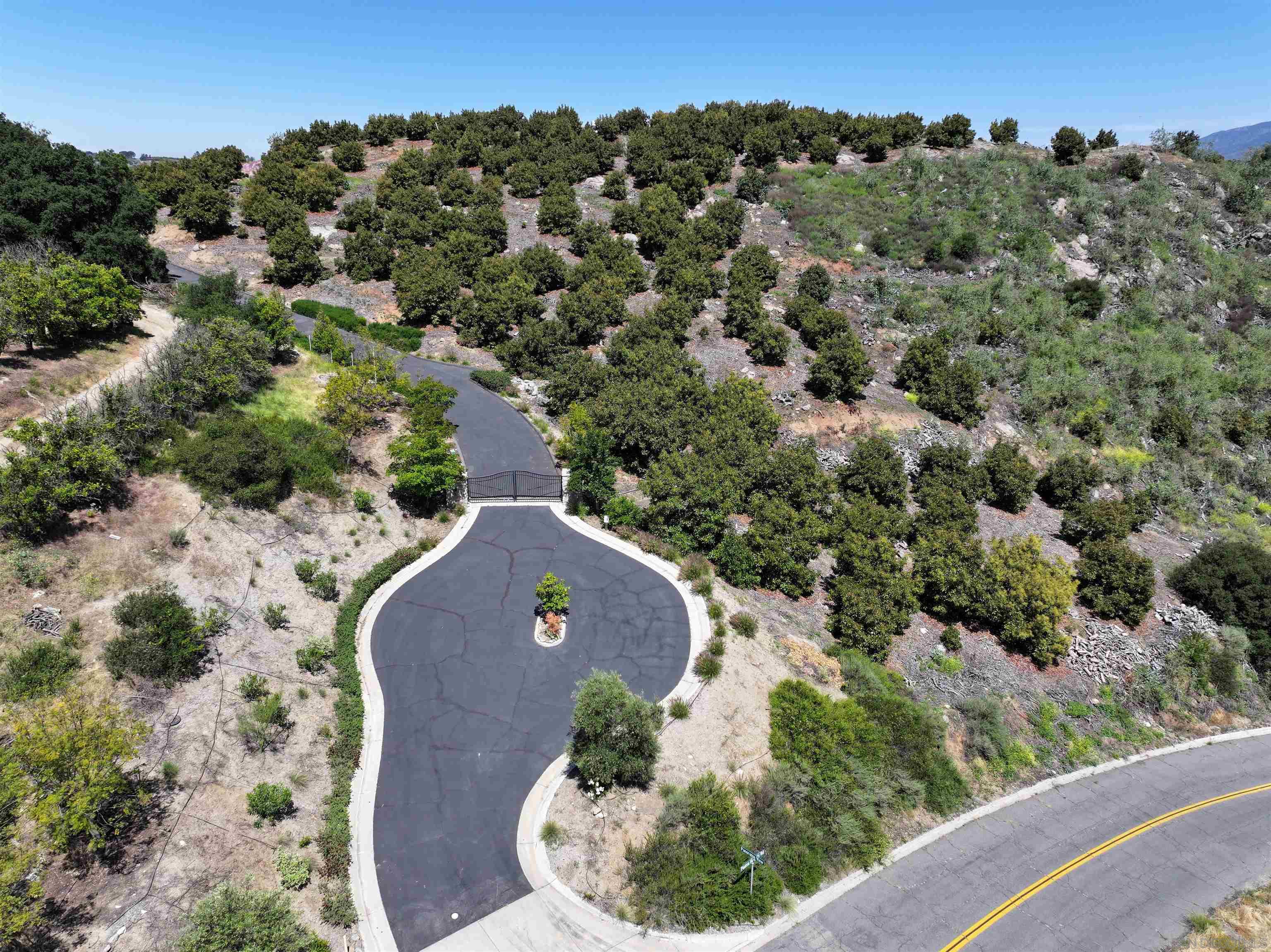 Detail Gallery Image 2 of 7 For , Valley Center,  CA 92082 - – Beds | – Baths