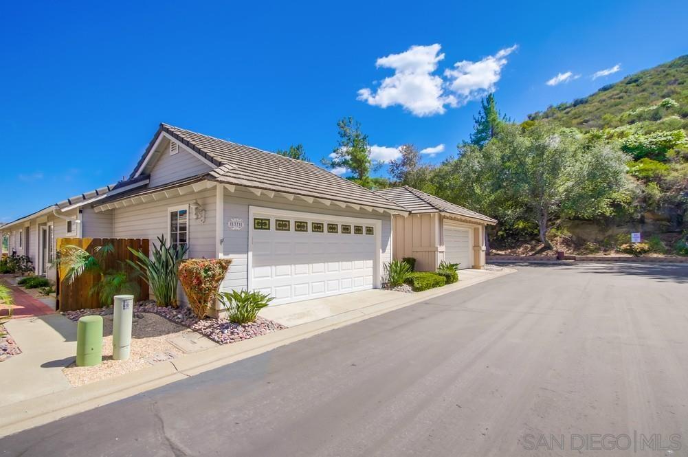 Detail Gallery Image 1 of 1 For 1371  Bitterbush, El Cajon,  CA 92019 - 2 Beds | 2 Baths