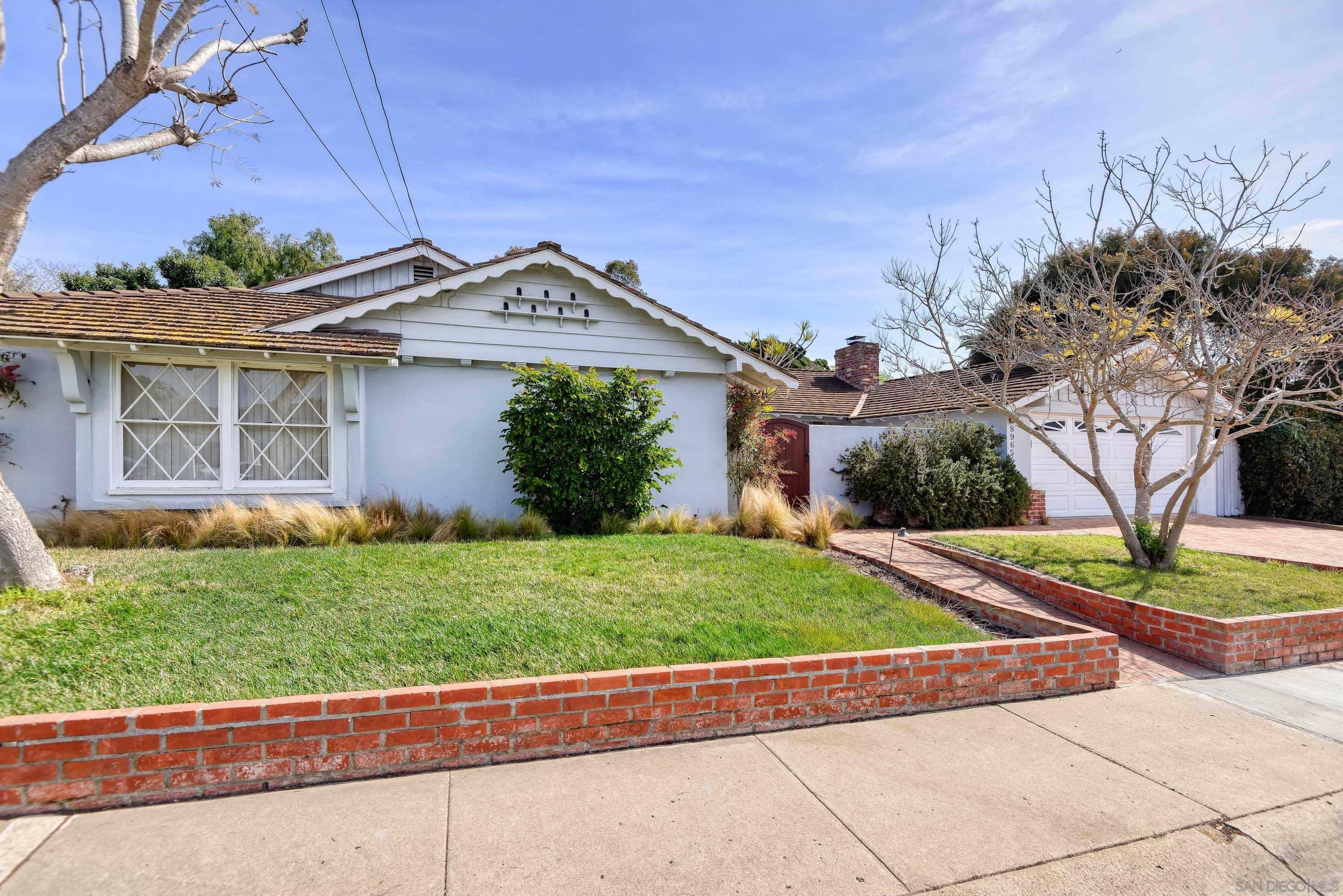 Detail Gallery Image 1 of 1 For 8965  Cliffridge Ave, La Jolla,  CA 92037 - 3 Beds | 2 Baths
