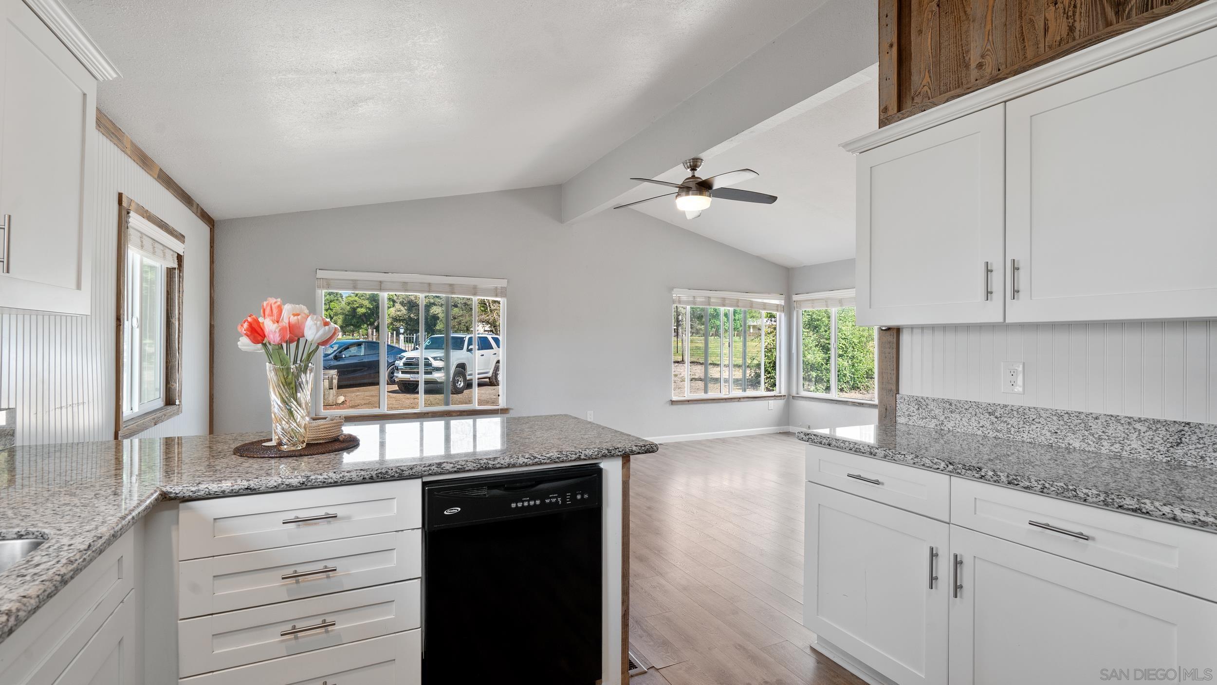 Detail Gallery Image 3 of 34 For 24780  Potrero Valley Rd, Potrero,  CA 91963 - 2 Beds | 2 Baths