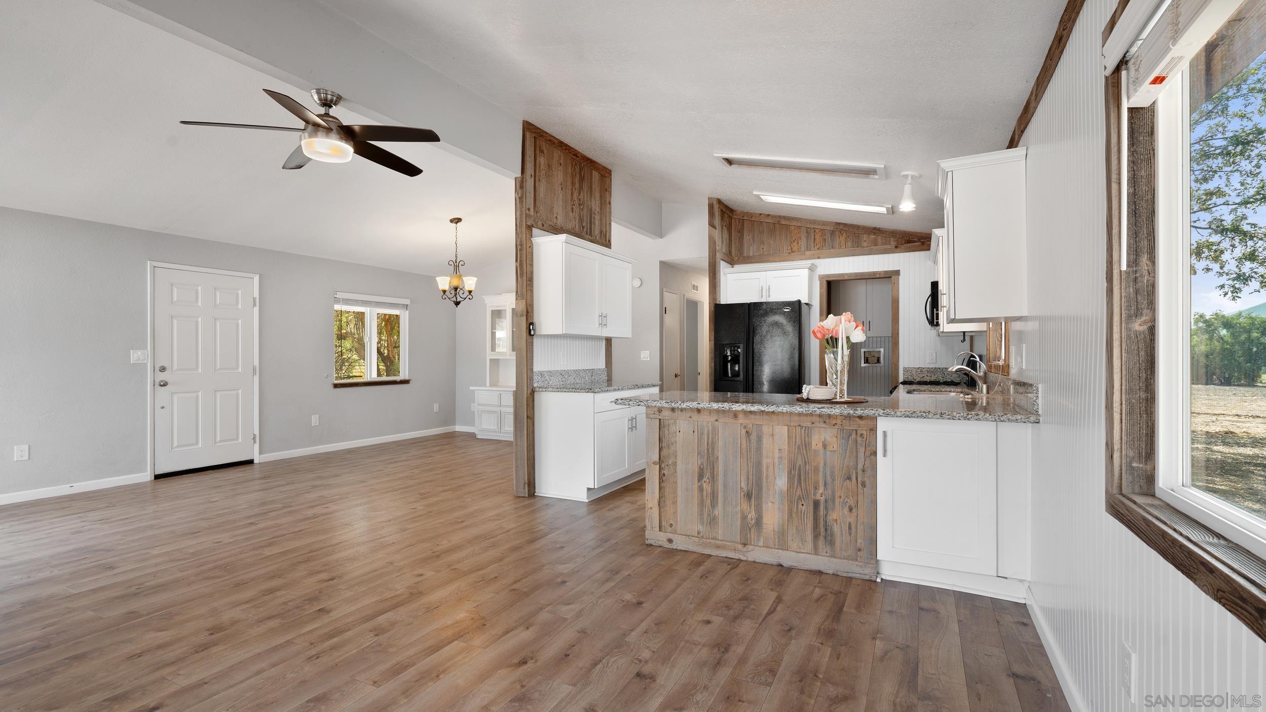 Detail Gallery Image 9 of 34 For 24780  Potrero Valley Rd, Potrero,  CA 91963 - 2 Beds | 2 Baths