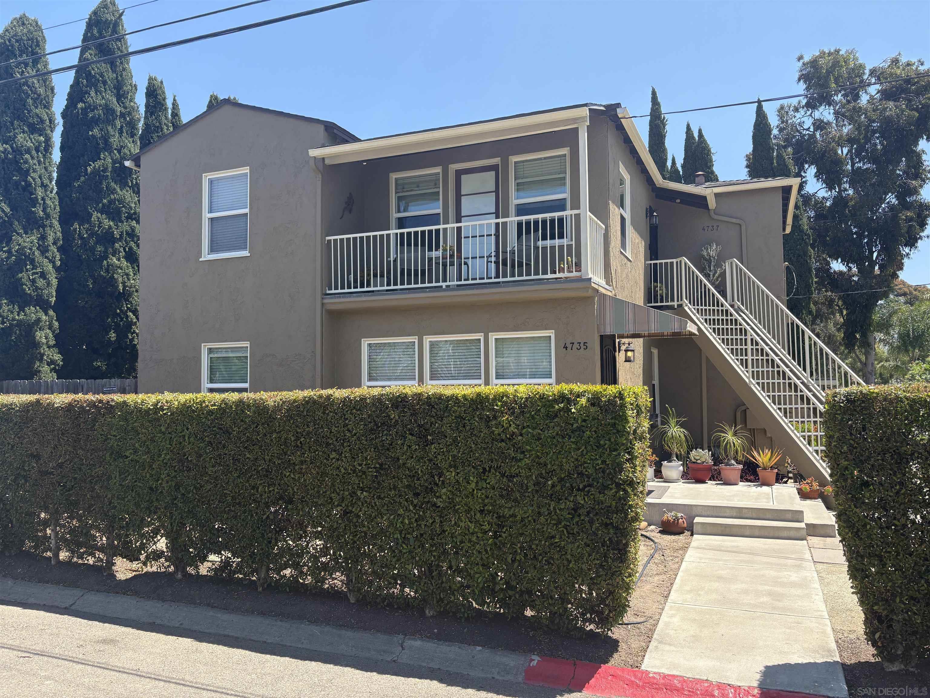 Detail Gallery Image 1 of 1 For 4735  Lomitas Dr., San Diego,  CA 92116 - 2 Beds | 1 Baths