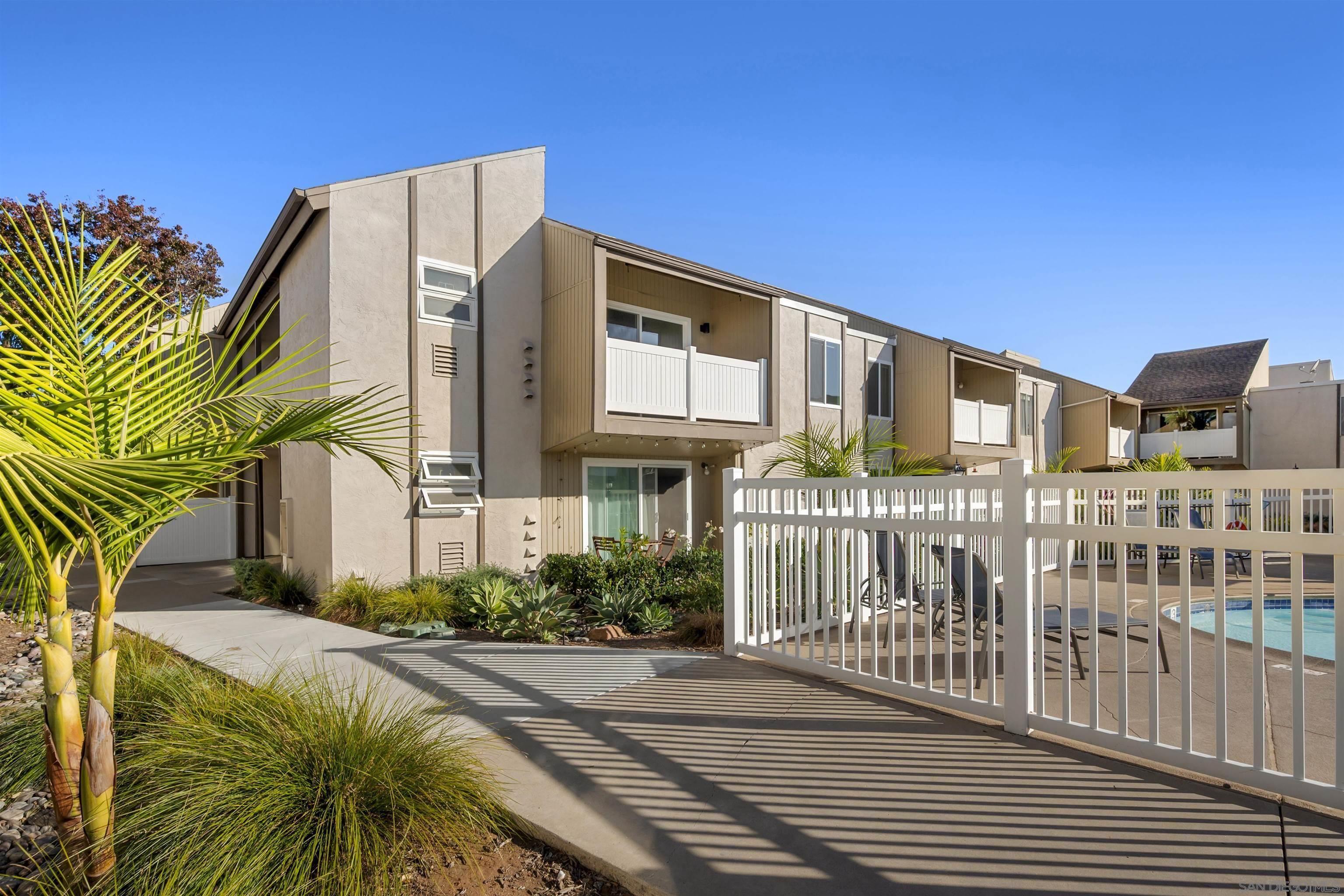 Front Image Thumbnail for SD250026925