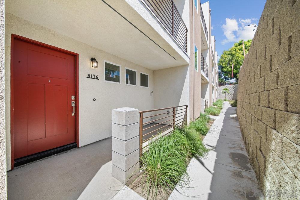 Detail Gallery Image 2 of 44 For 8176  Golden Ave, Lemon Grove,  CA 91945 - 3 Beds | 3 Baths