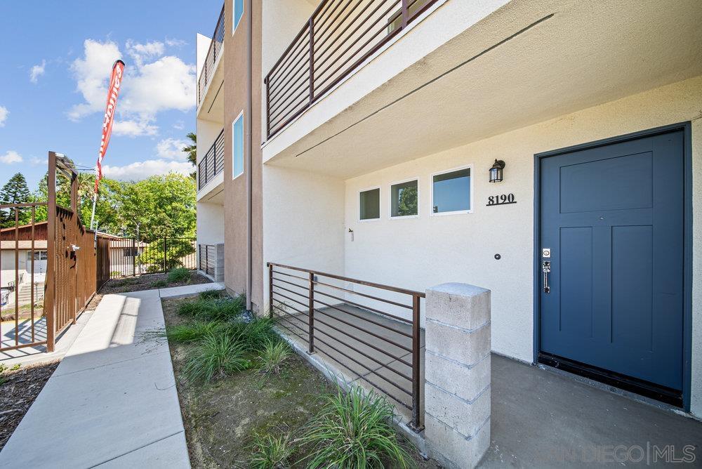 Detail Gallery Image 2 of 47 For 8190  Golden Ave, Lemon Grove,  CA 91945 - 3 Beds | 3 Baths