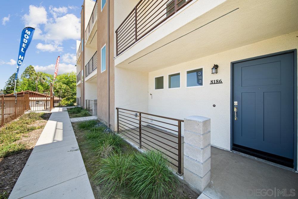 Detail Gallery Image 2 of 47 For 8186  Golden Ave, Lemon Grove,  CA 91945 - 3 Beds | 3 Baths