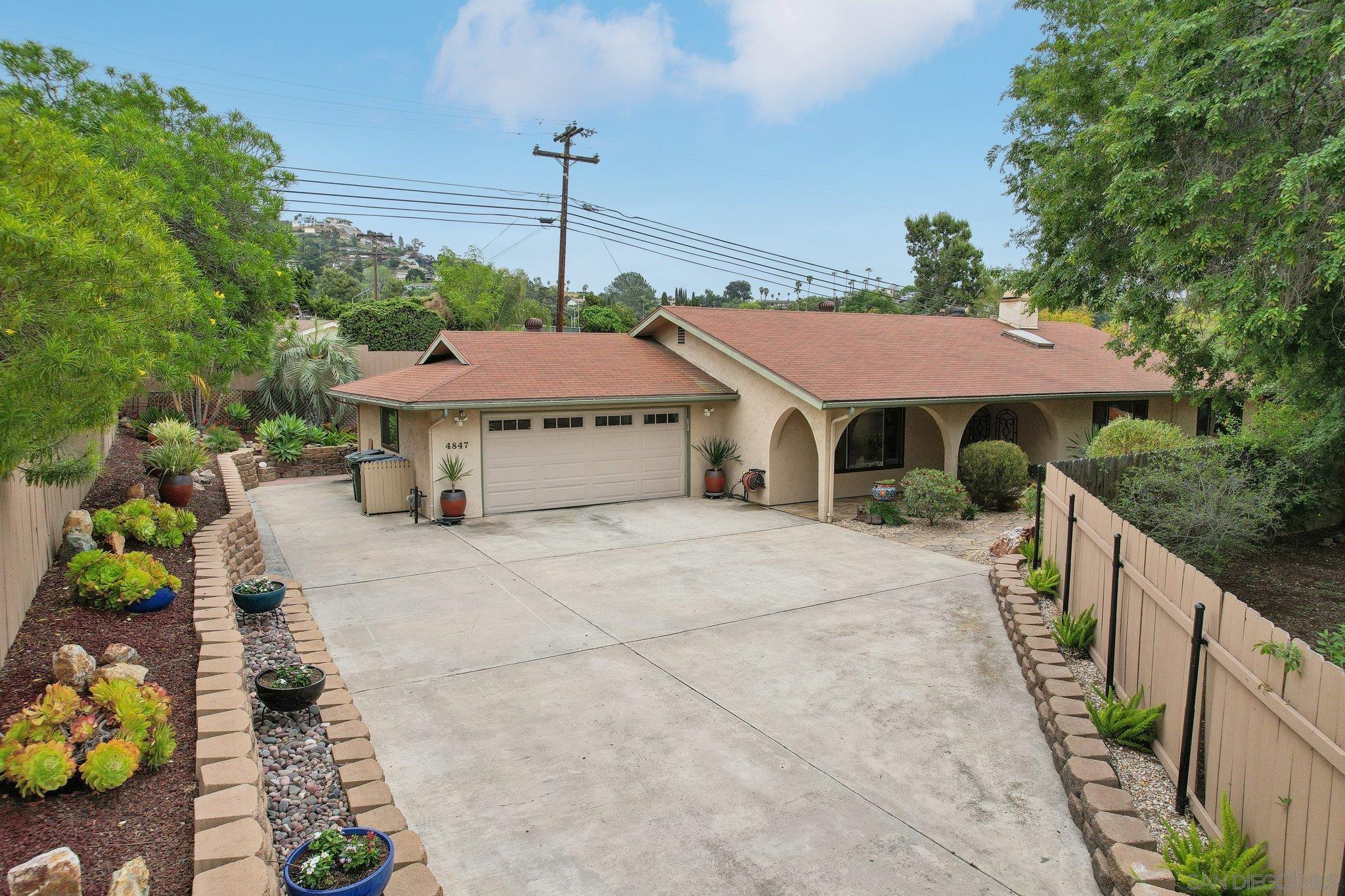 Detail Gallery Image 1 of 1 For 4847  Marguerita Ln, La Mesa,  CA 91941 - 3 Beds | 2/1 Baths