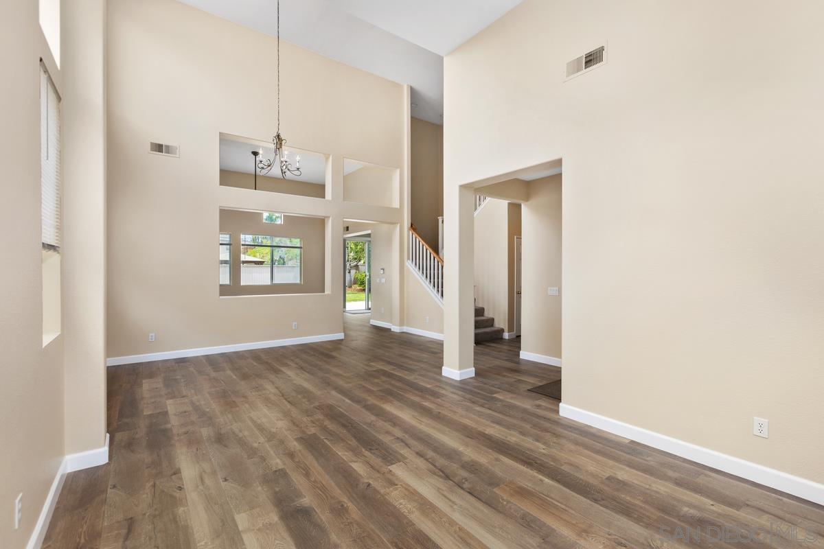 Detail Gallery Image 1 of 1 For 1175  Saratoga Ct., Chula Vista,  CA 91913 - 5 Beds | 2/1 Baths