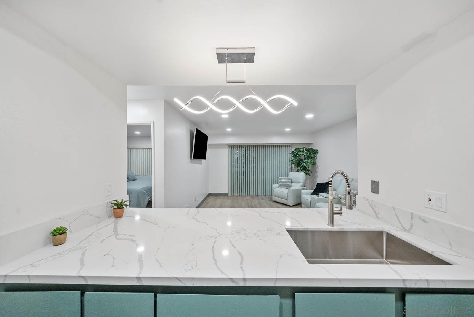 Detail Gallery Image 1 of 1 For 178  Fourth Ave  #1,  Chula Vista,  CA 91910 - 2 Beds | 2 Baths