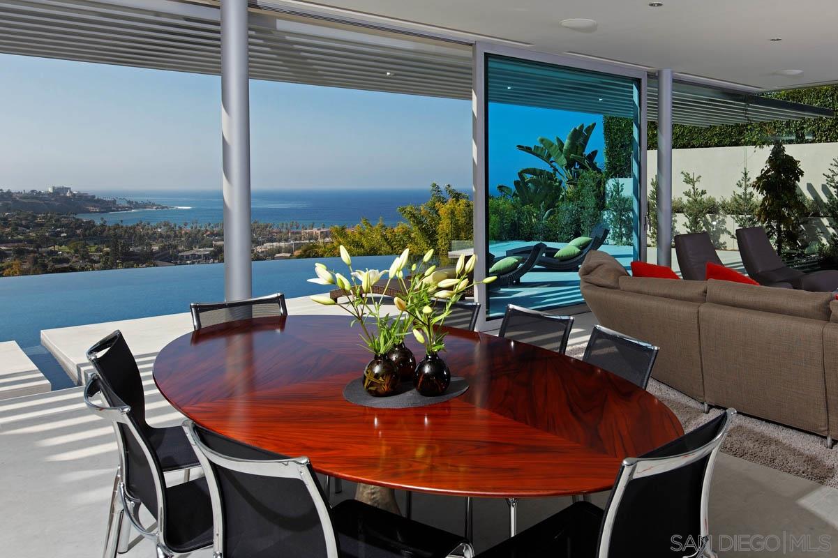 Detail Gallery Image 9 of 25 For 2605  Calle Del Oro, La Jolla,  CA 92037 - 4 Beds | 4/2 Baths