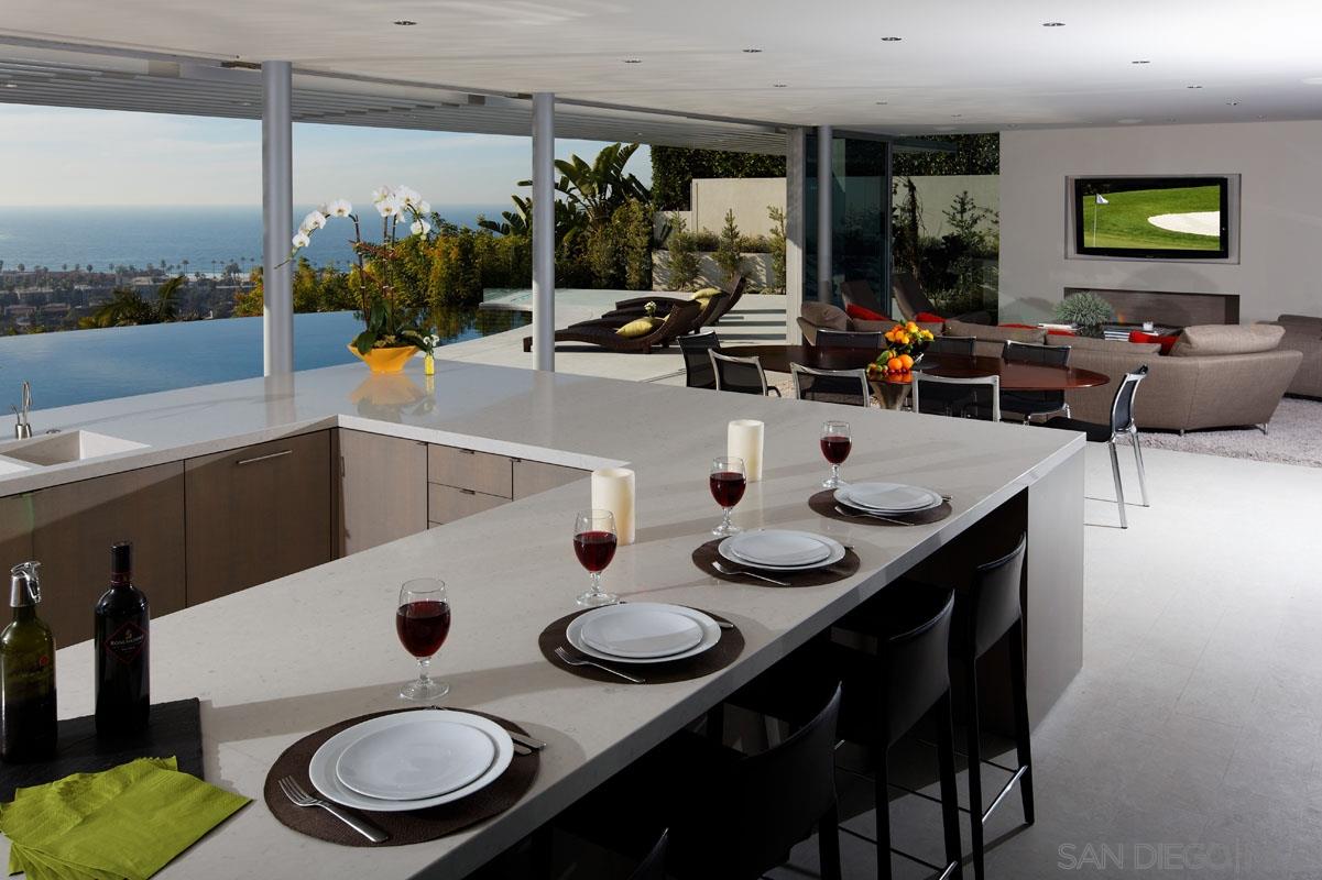 Detail Gallery Image 10 of 25 For 2605  Calle Del Oro, La Jolla,  CA 92037 - 4 Beds | 4/2 Baths