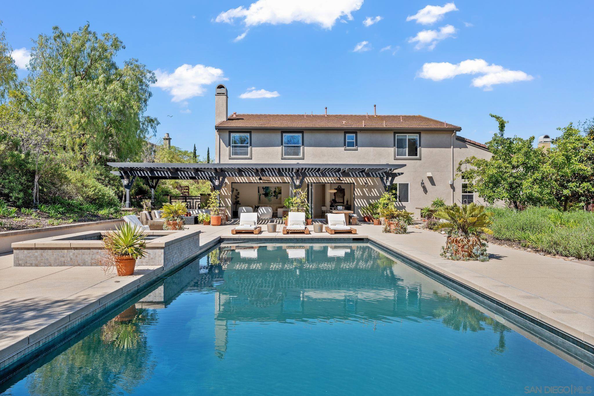 Detail Gallery Image 1 of 1 For 11577  Sweet Willow Way, San Diego,  CA 92131 - 7 Beds | 4/2 Baths