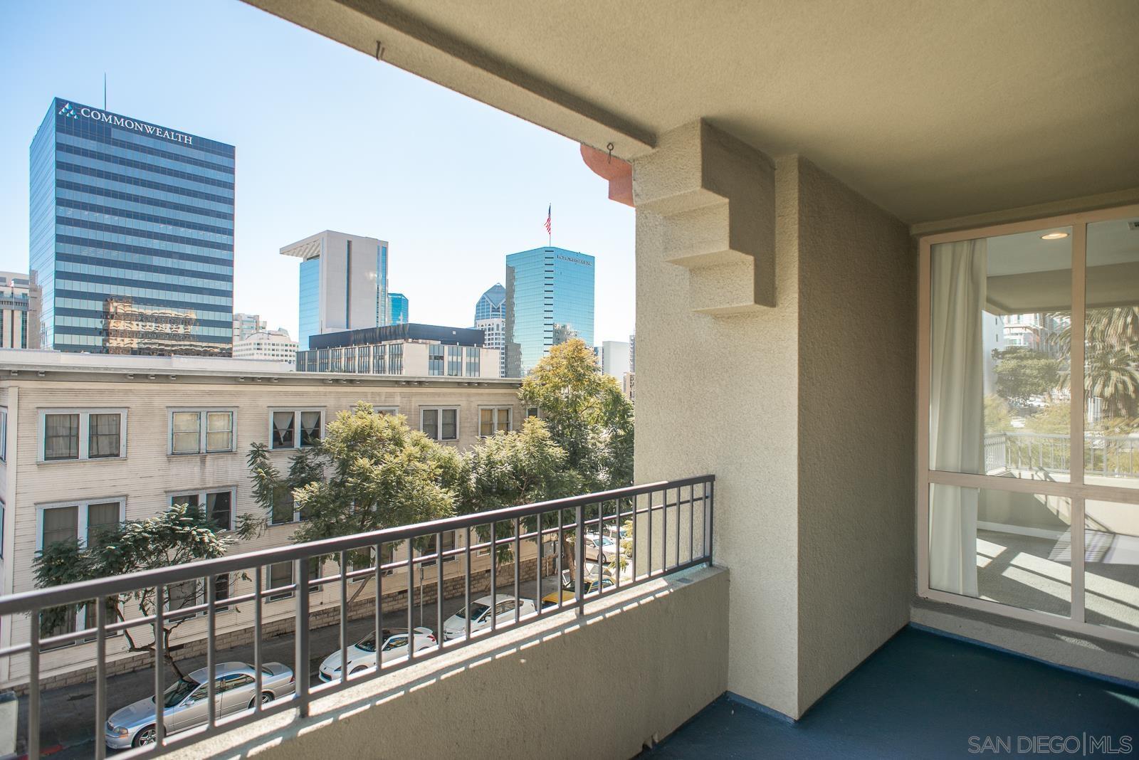 Detail Gallery Image 1 of 1 For 1501  Front  323, San Diego,  CA 92101 - 3 Beds | 2 Baths