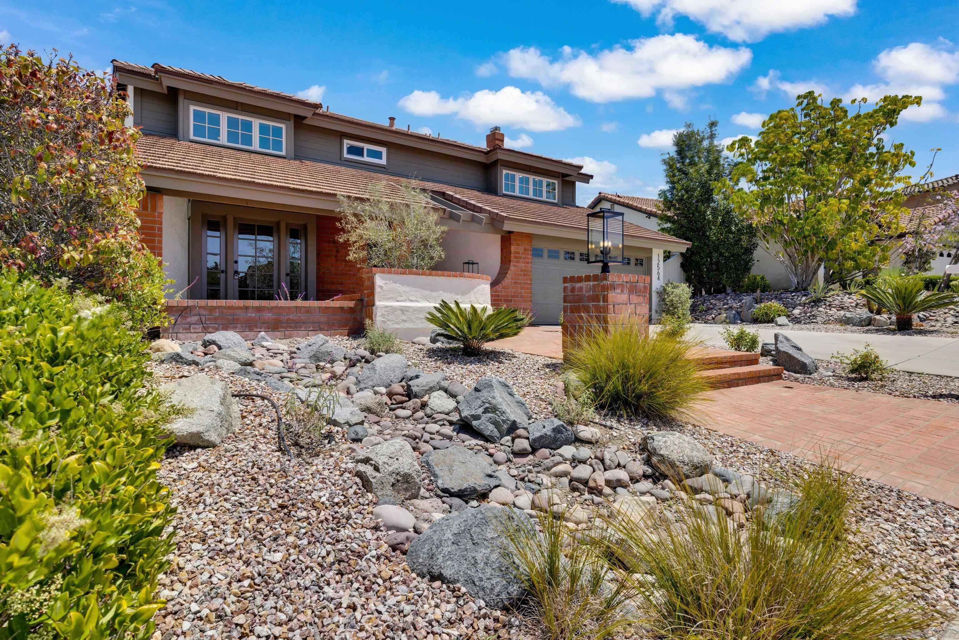 Front Image Thumbnail for SD250027368