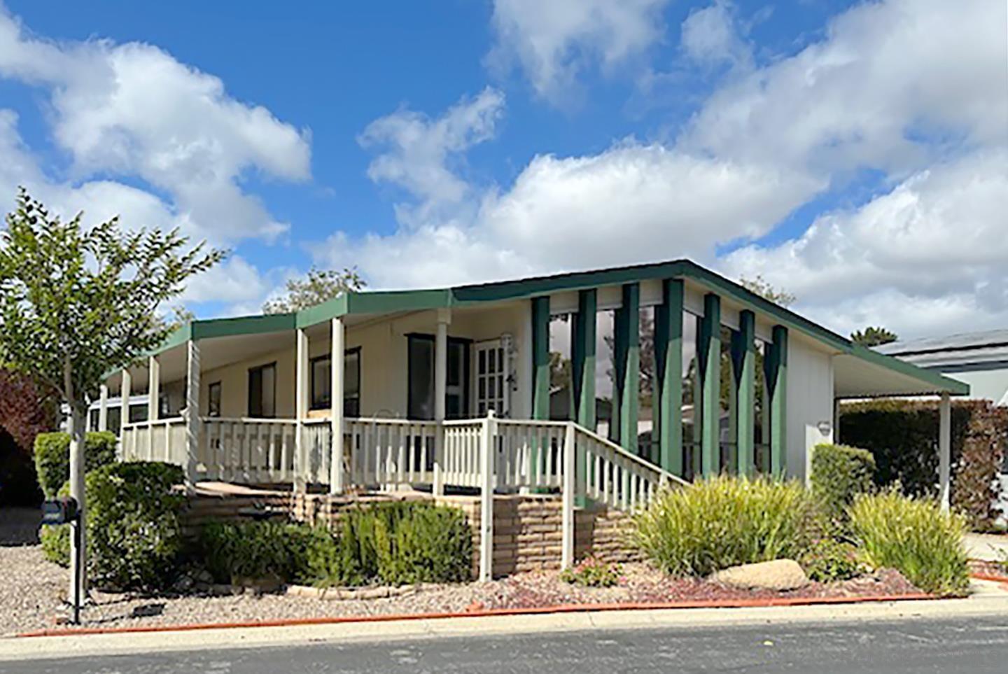 Detail Gallery Image 1 of 1 For 5330  Don Miguel Drive, Carlsbad,  CA 92010 - 2 Beds | 2 Baths
